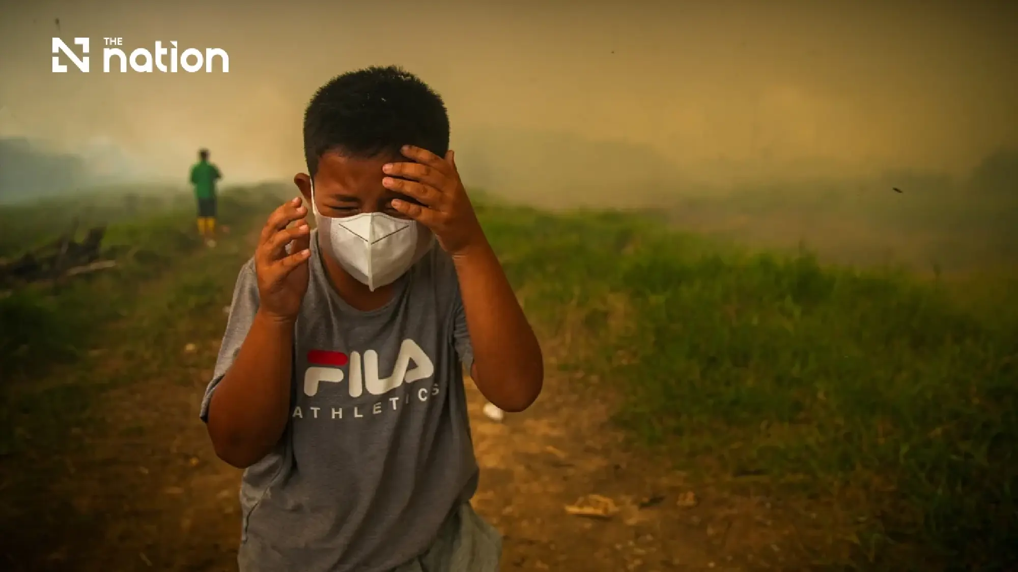 Indonesia fires scorch 202,000 hectares, fuel cross-border pollution