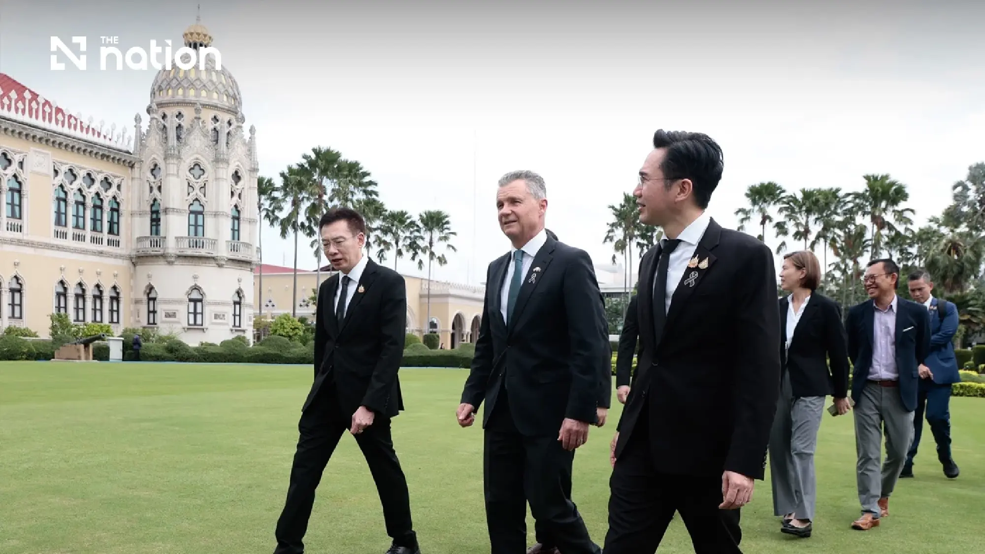 The Hon. Matt Thistlethwaite MP and Yodchanan Wongsawat, Thailand's Deputy Prime Minister and Minister of Higher Education, Science, Research and Innovation