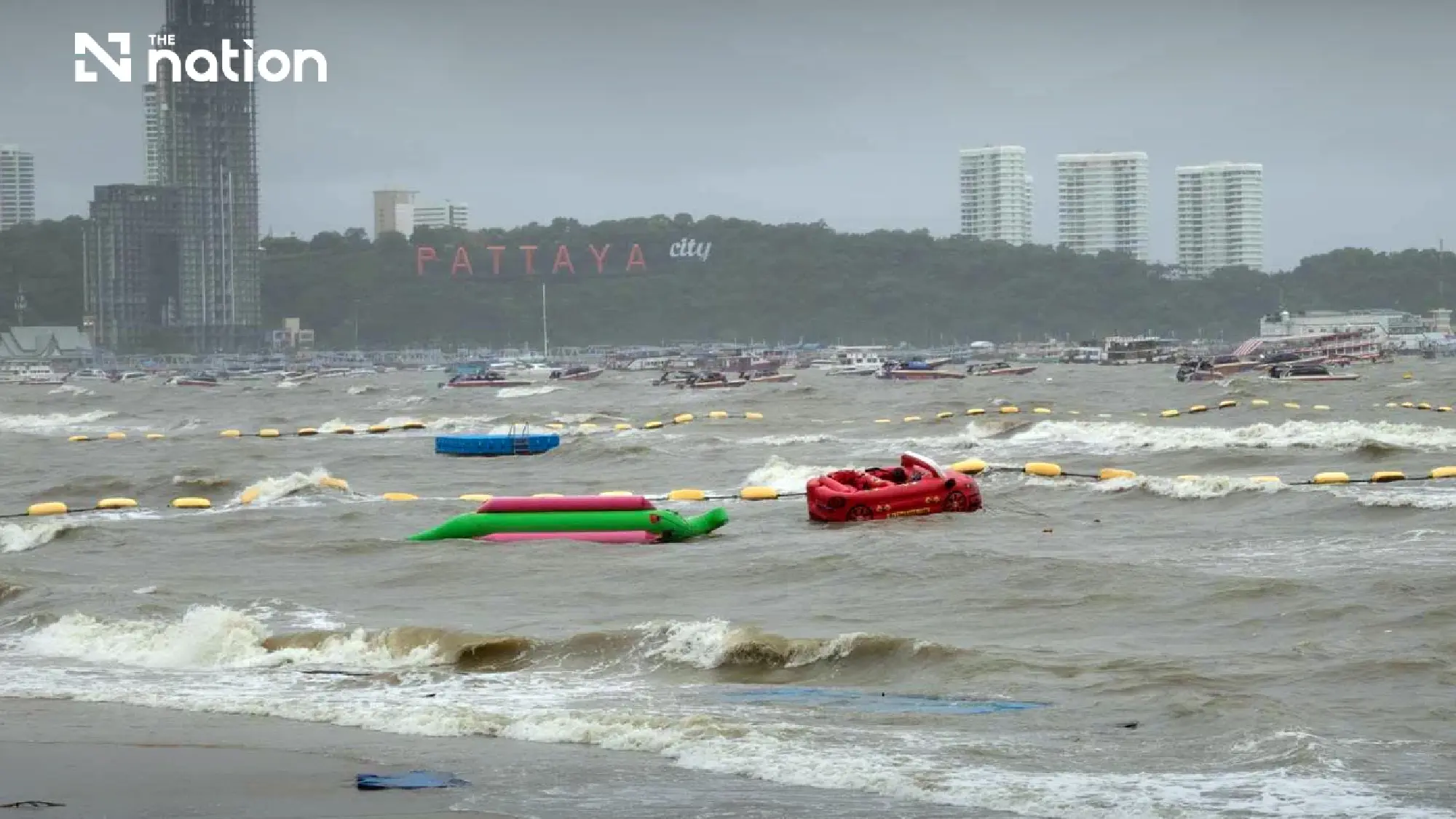 Sri Racha orders over 200 households to evacuate amid floods as Pattaya bans all boat departures on Sept 25