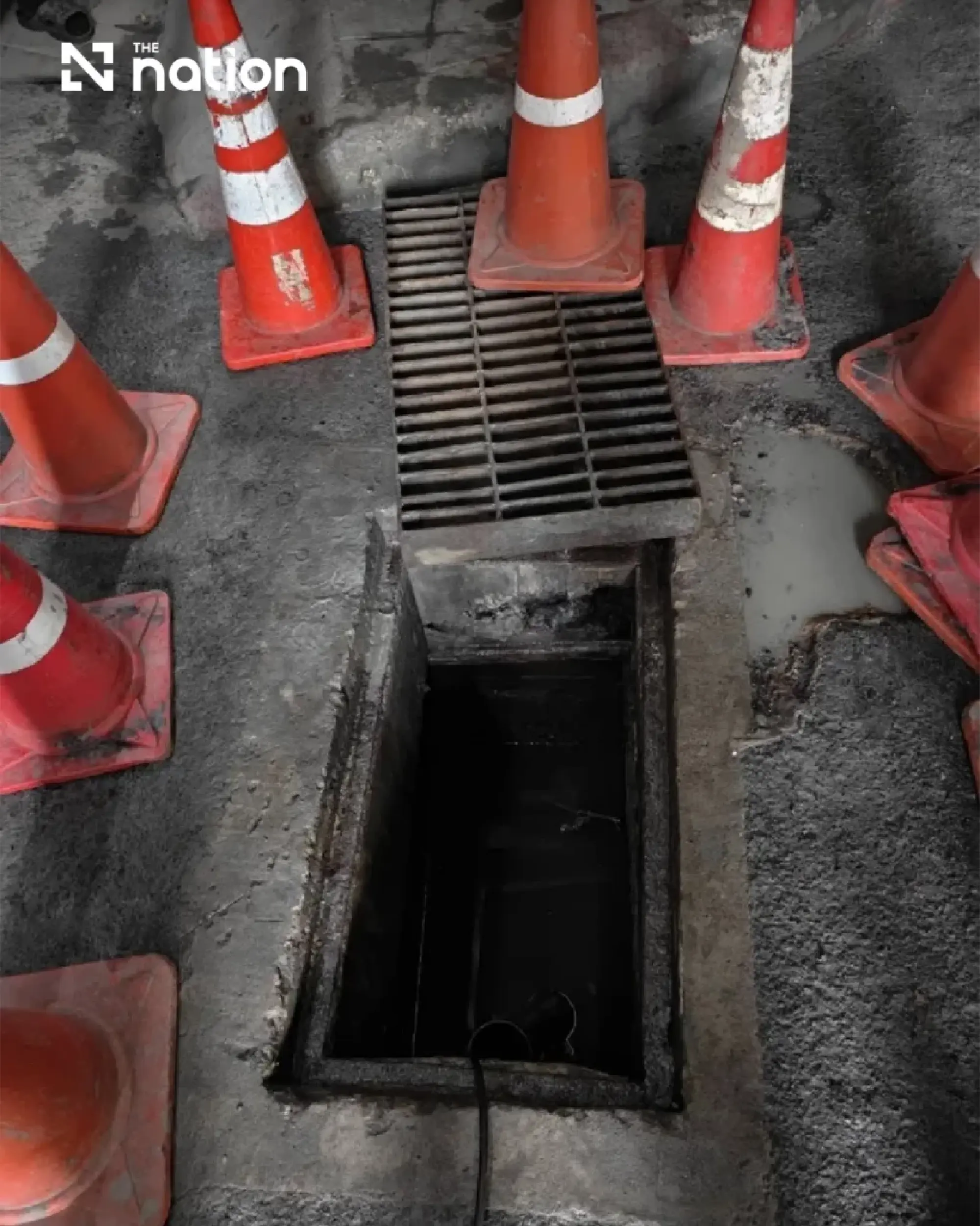 Fatal accident at BTS Punnawithi as contractor falls into underground drain