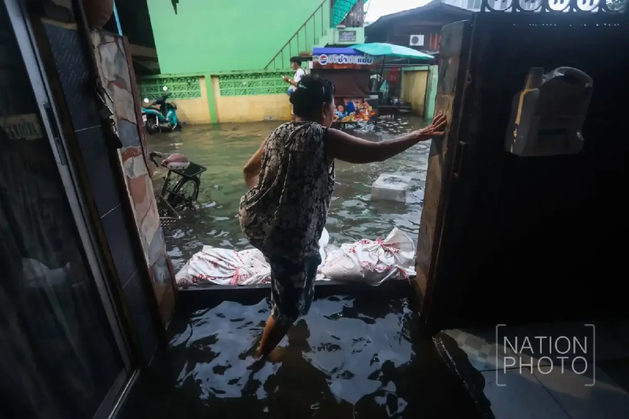 Bangkok prepares flood disaster declaration for all 50 districts on Sept 26