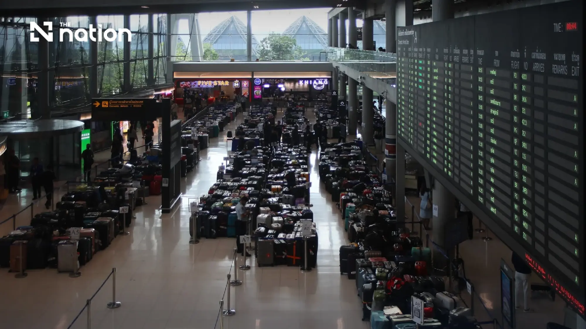 Thai Airways flight cuts strand over 1,000 passengers at Suvarnabhumi as of September 30