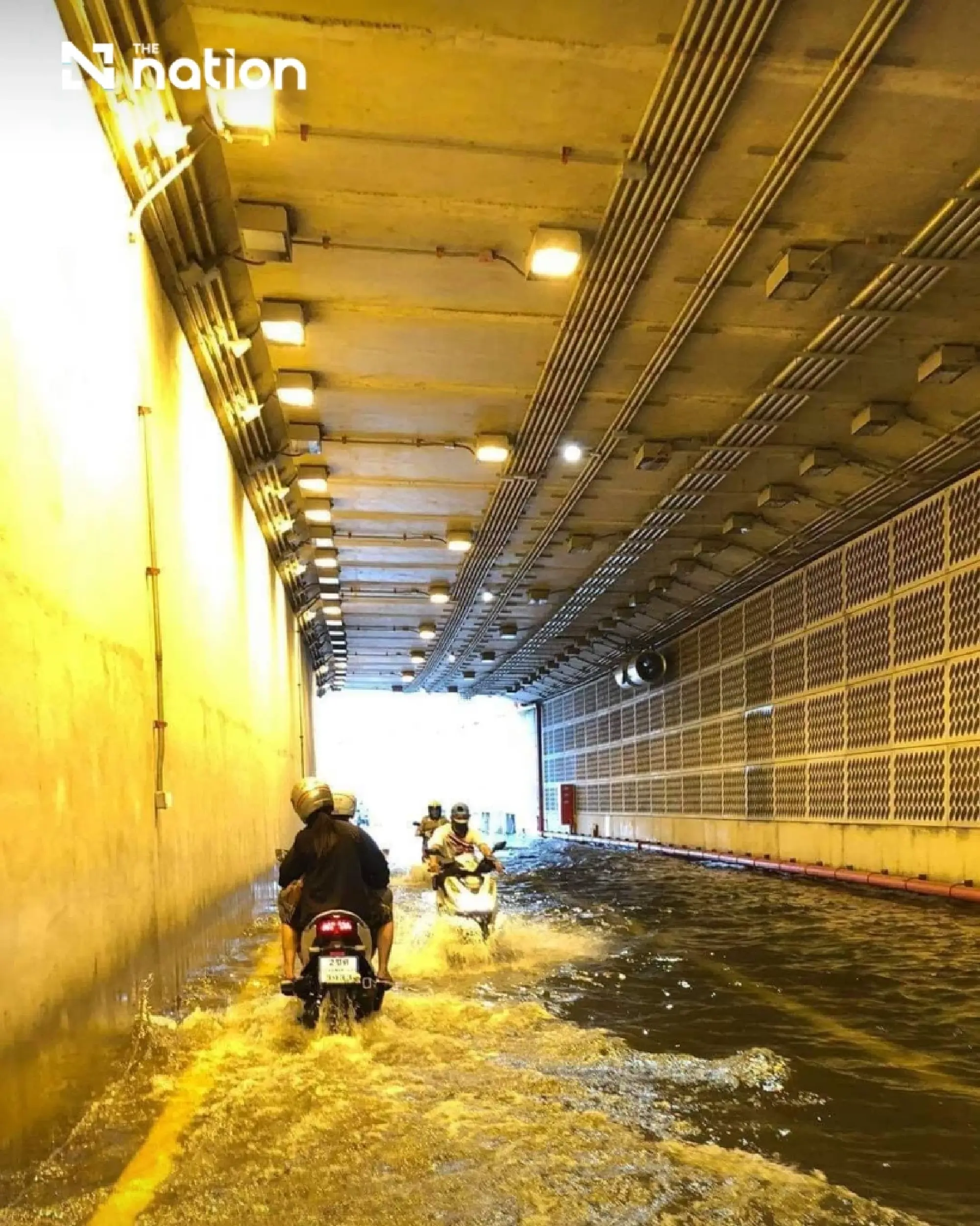 Bangkok readies drainage network as heavy rain warning begins