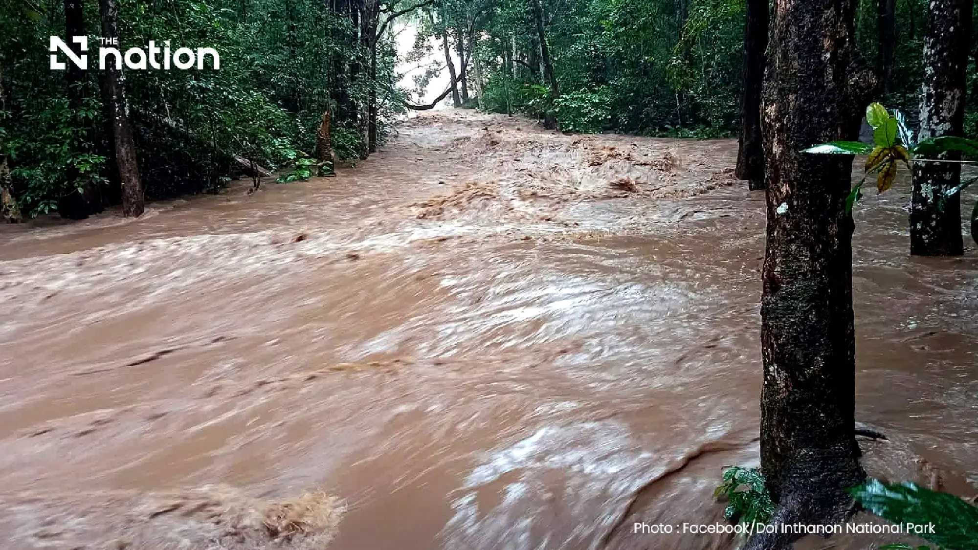 Doi Inthanon closes two attractions after flash floods