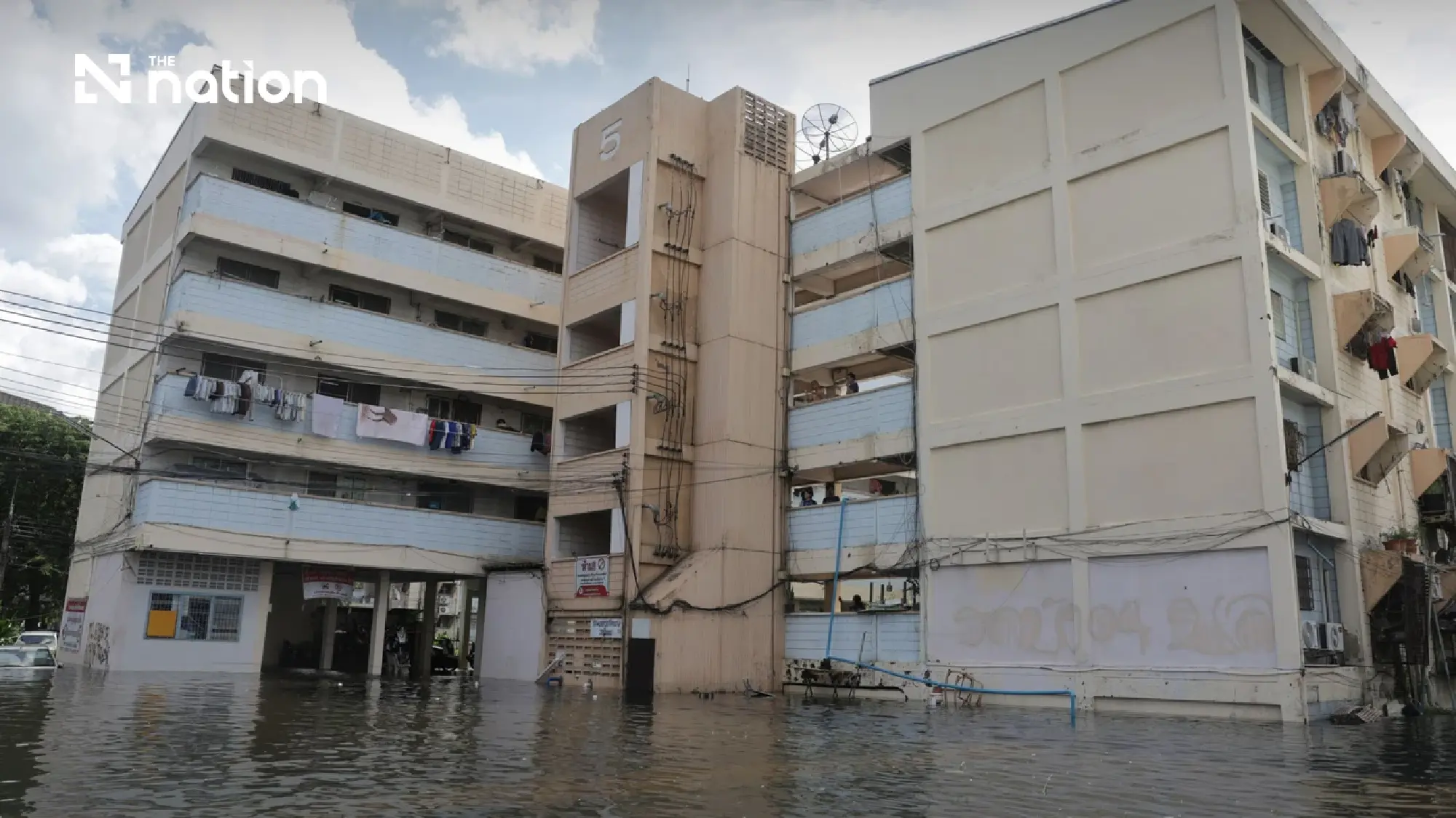 Bangkok steps up Khlong Chan drainage with relief expected tonight