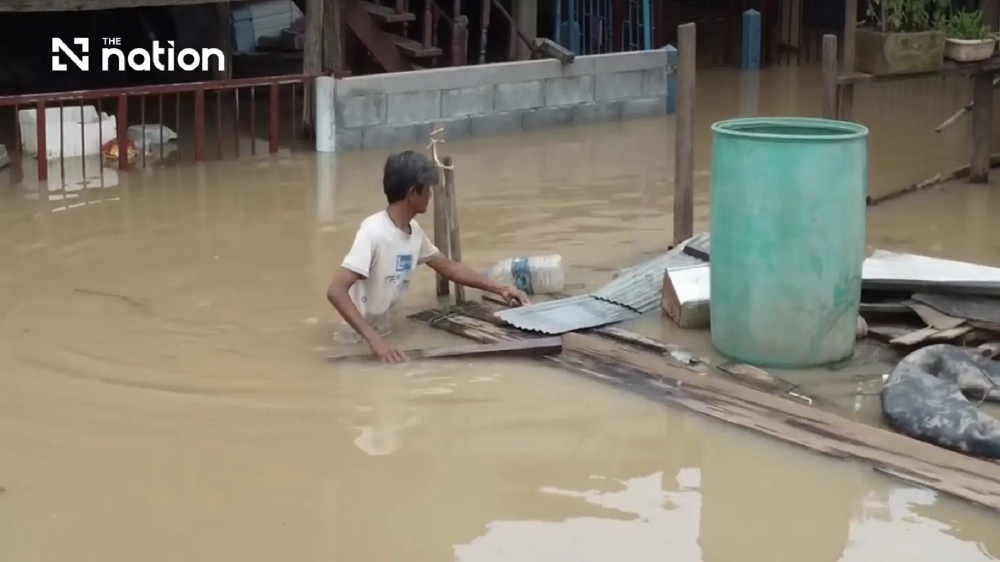 Ayutthaya residents appeal to Anutin as floodwaters rise again