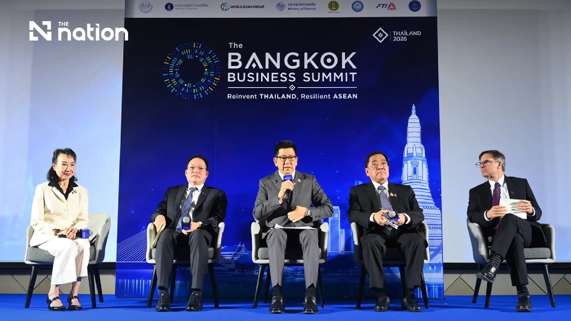 (from left) Pimjai Leeissaranukul, Payong Srivanich, Ekniti Nitithanprapas, Dr Poj Aramwattananont and Carlos Felipe Jaramillo