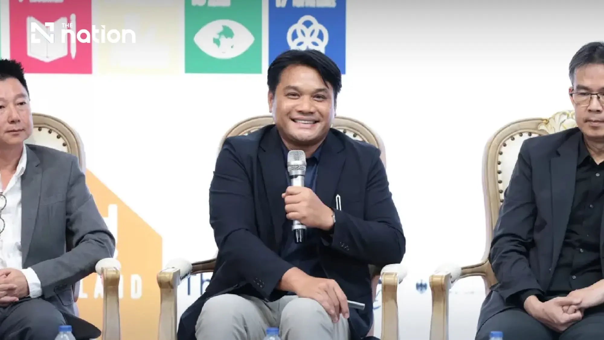 Assoc. Prof. Dr Manat Srivanit