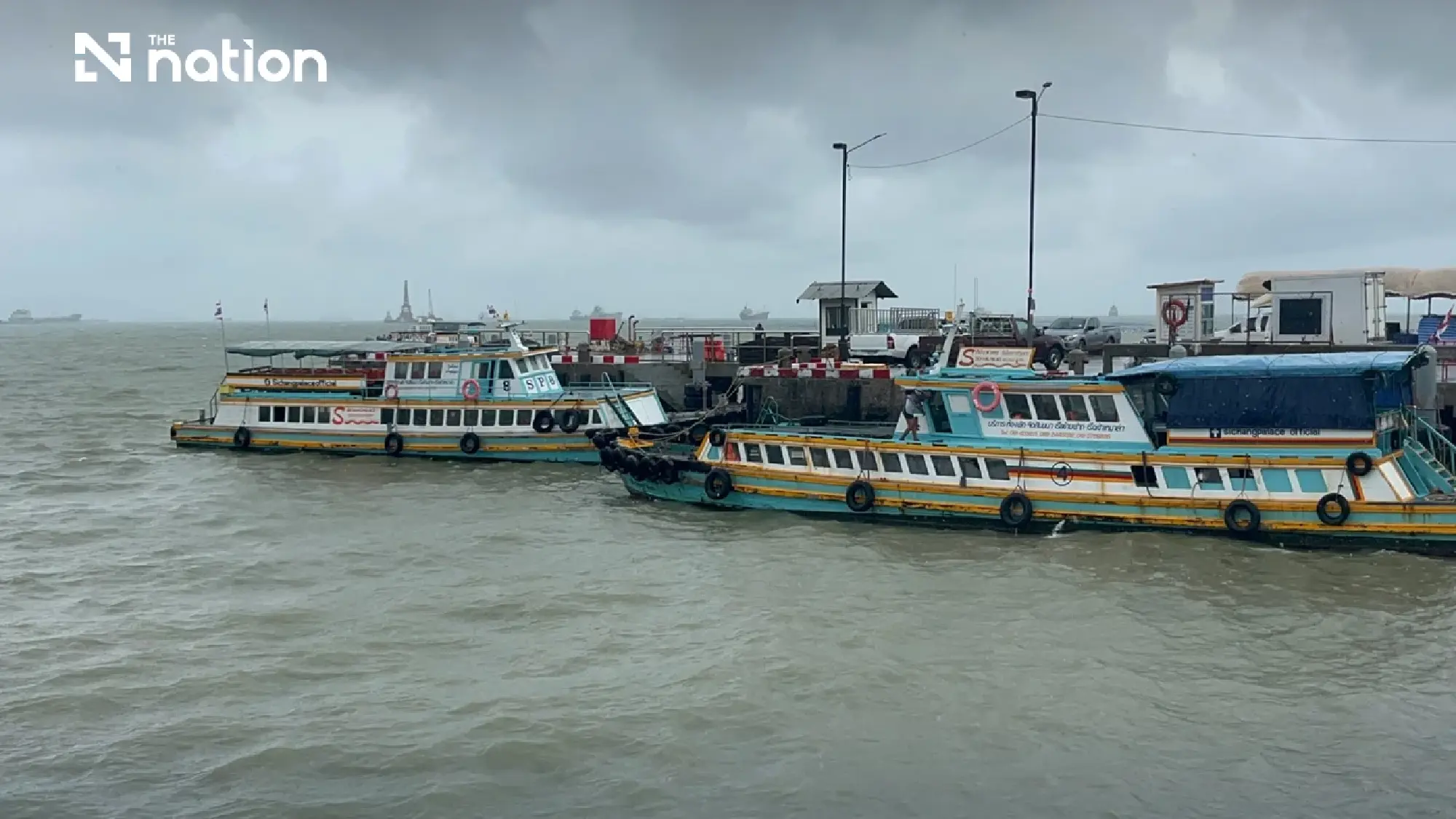 Sri Racha orders over 200 households to evacuate amid floods as Pattaya bans all boat departures on Sept 25