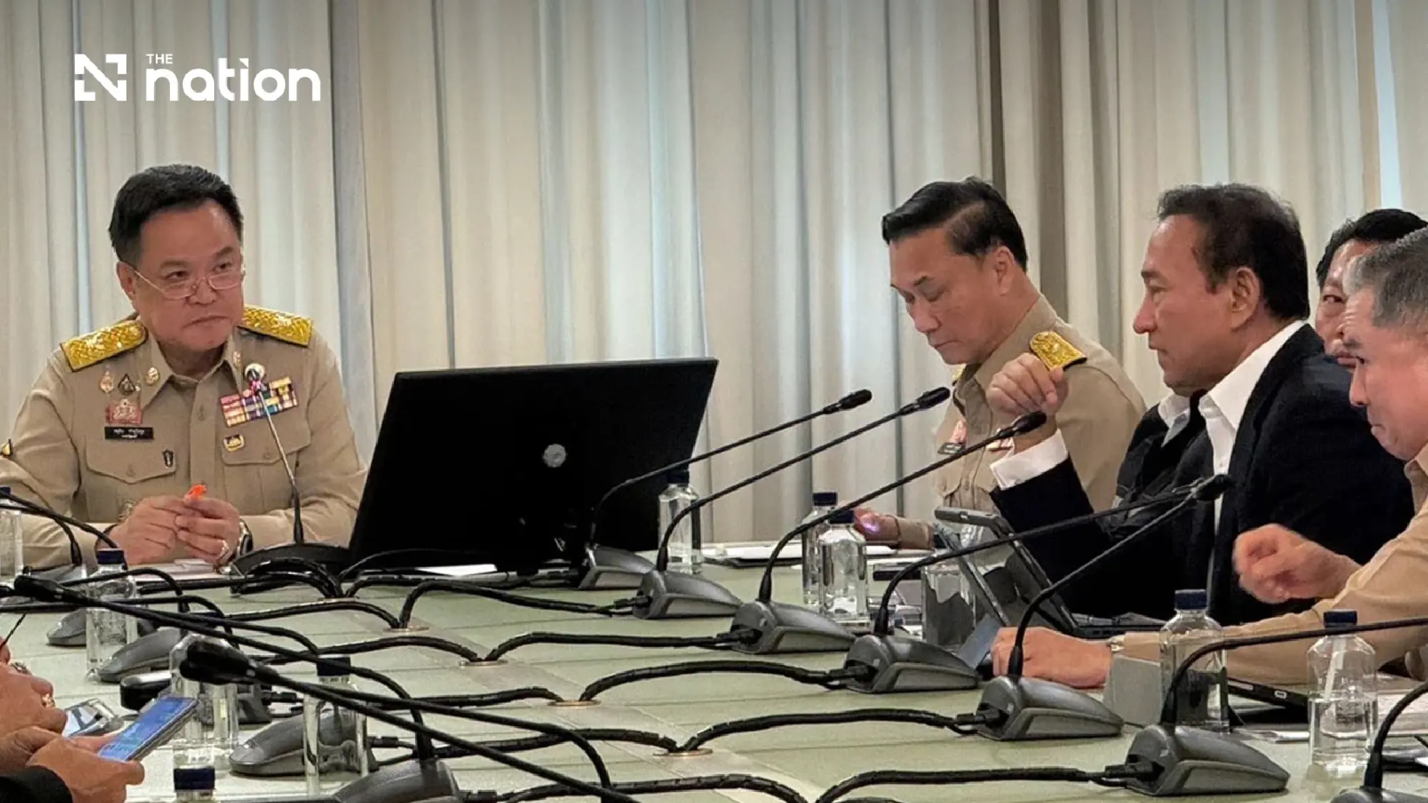 PM Anutin orders faster drainage and relief for flooded Bangkok
