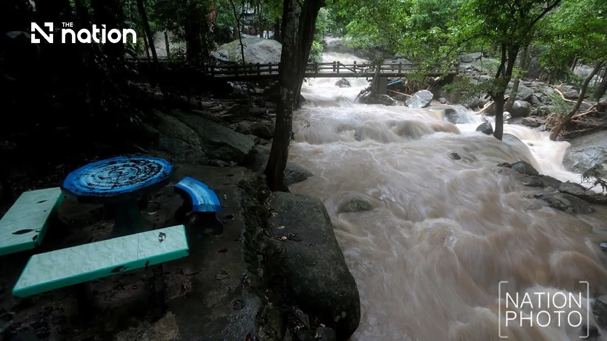 Bangkok and 70 provinces warned of flash floods and rough seas