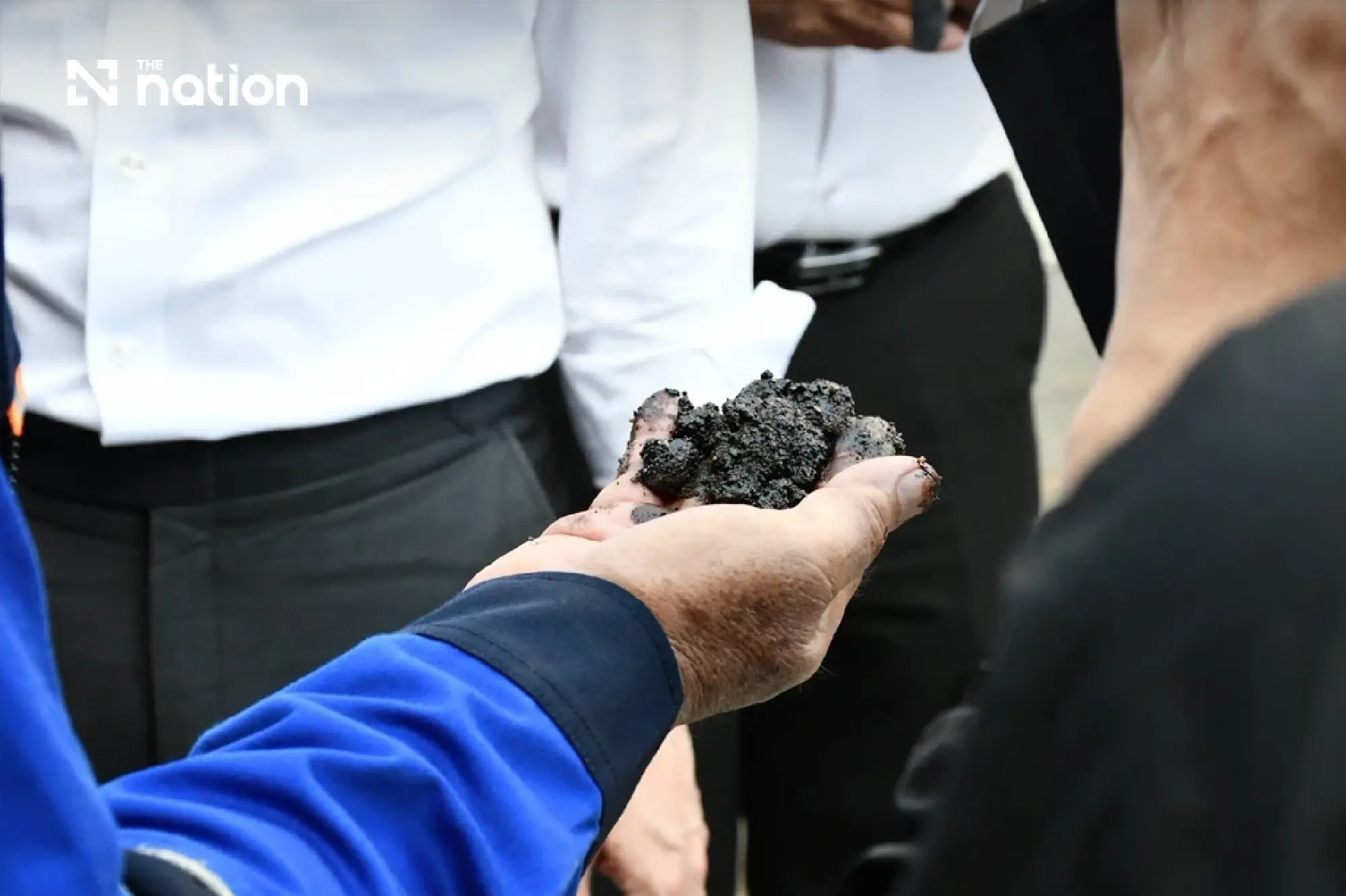Akanat orders Bangchak and BAFS units to cover Rama 3 oil spill costs