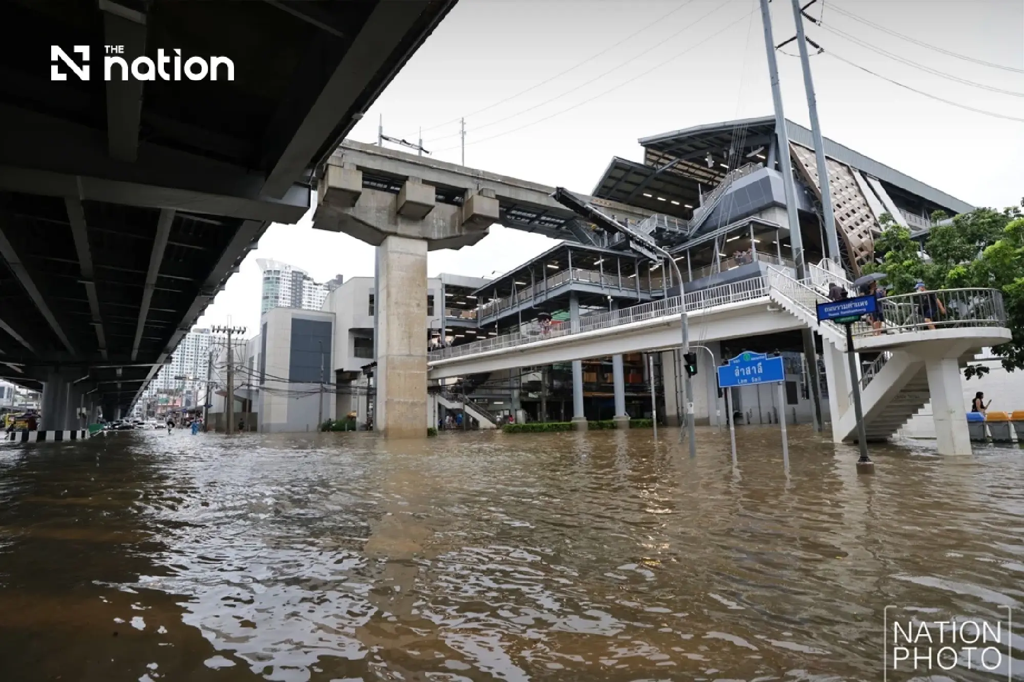 Bangkok flood update lists 31 roads to avoid on Sept 27