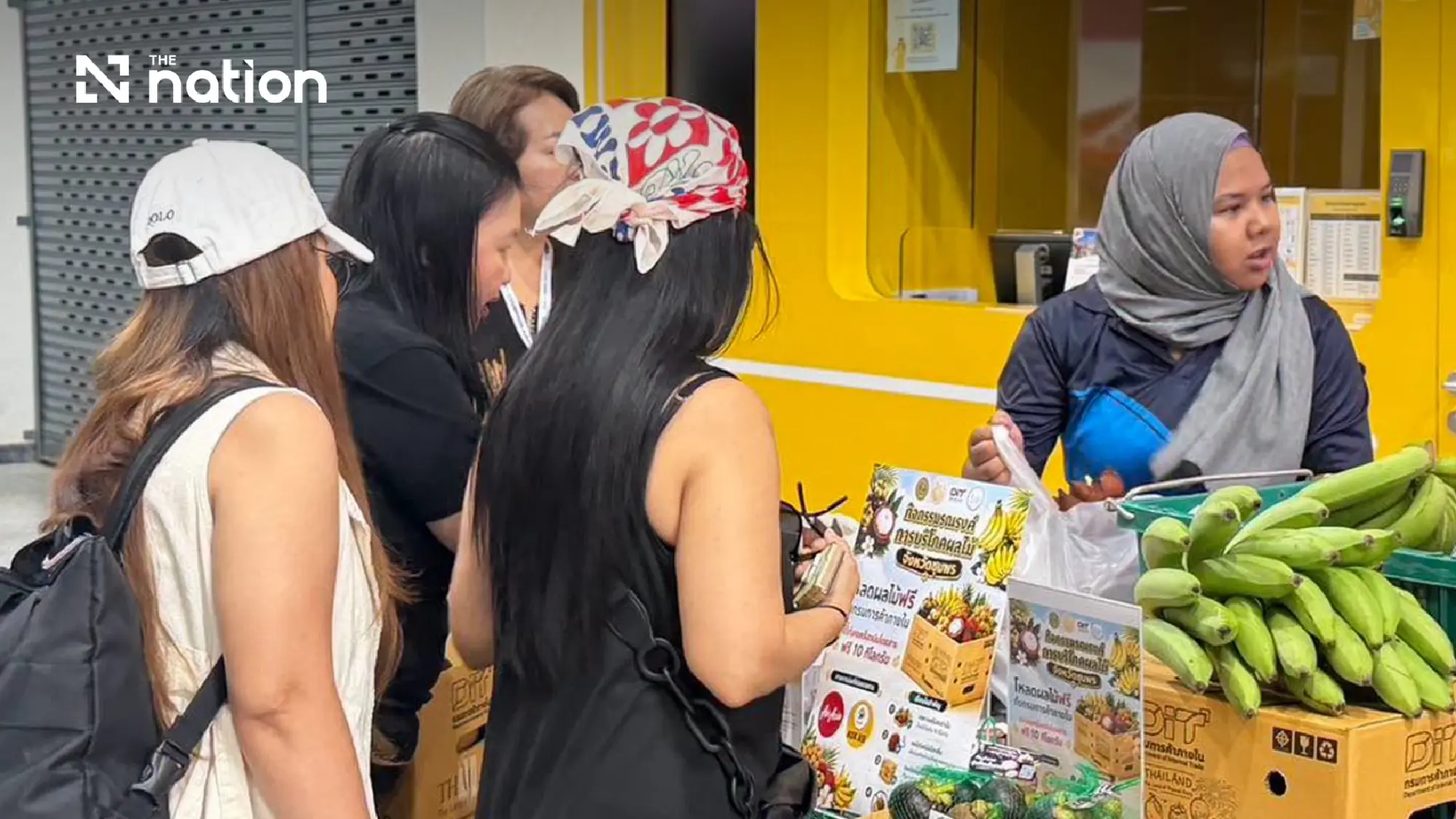 Seven airlines offer free 10kg fruit check-in at 20 airports