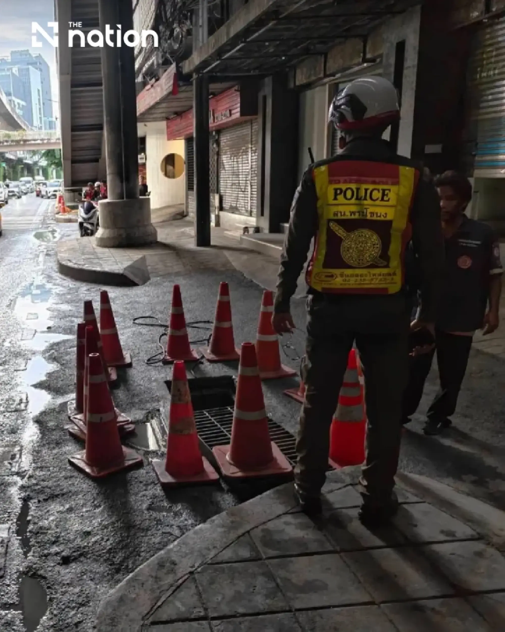 Fatal accident at BTS Punnawithi as contractor falls into underground drain