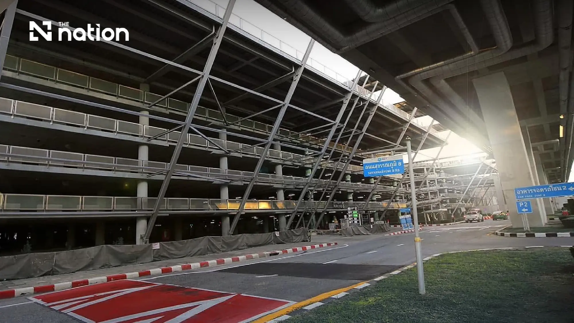 Suvarnabhumi and Don Mueang end free flood parking on October 13–14