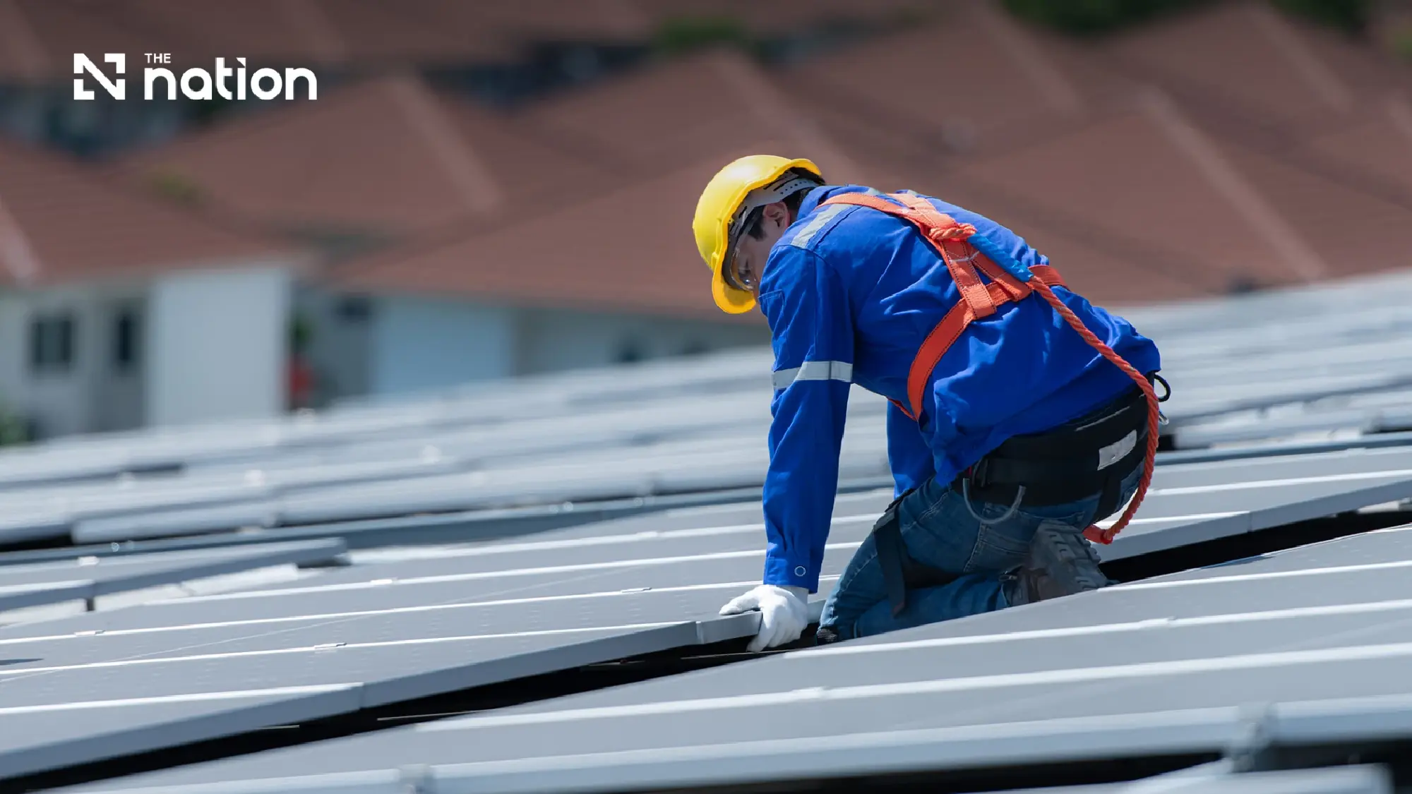 Ekniti confirms Cabinet review of 50,000-baht solar grants