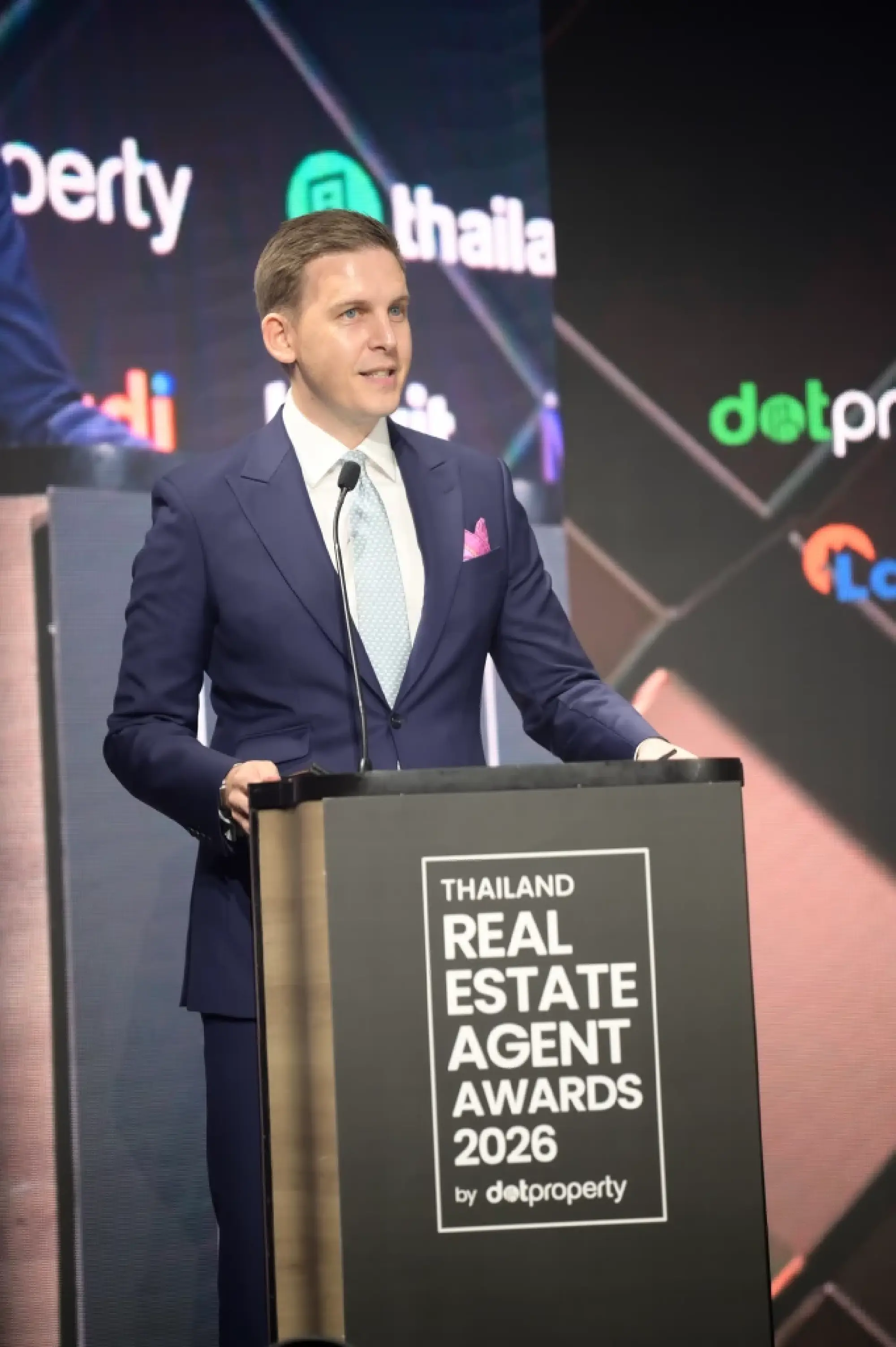 Dot Property Hosts 2026 Thailand Real Estate Agent Awards.