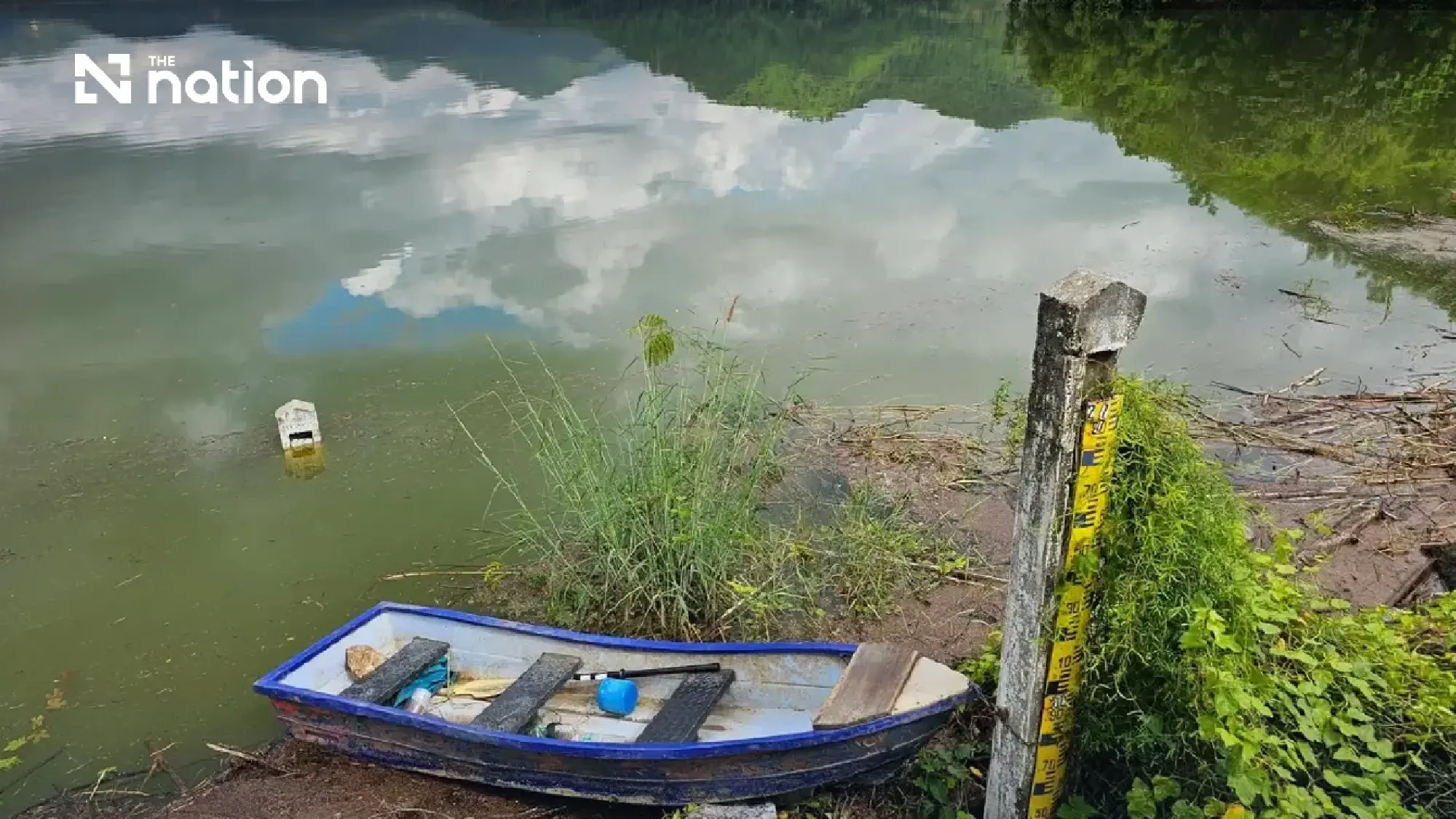 Kanchanaburi districts on alert as Lam Taphoen Reservoir overflows