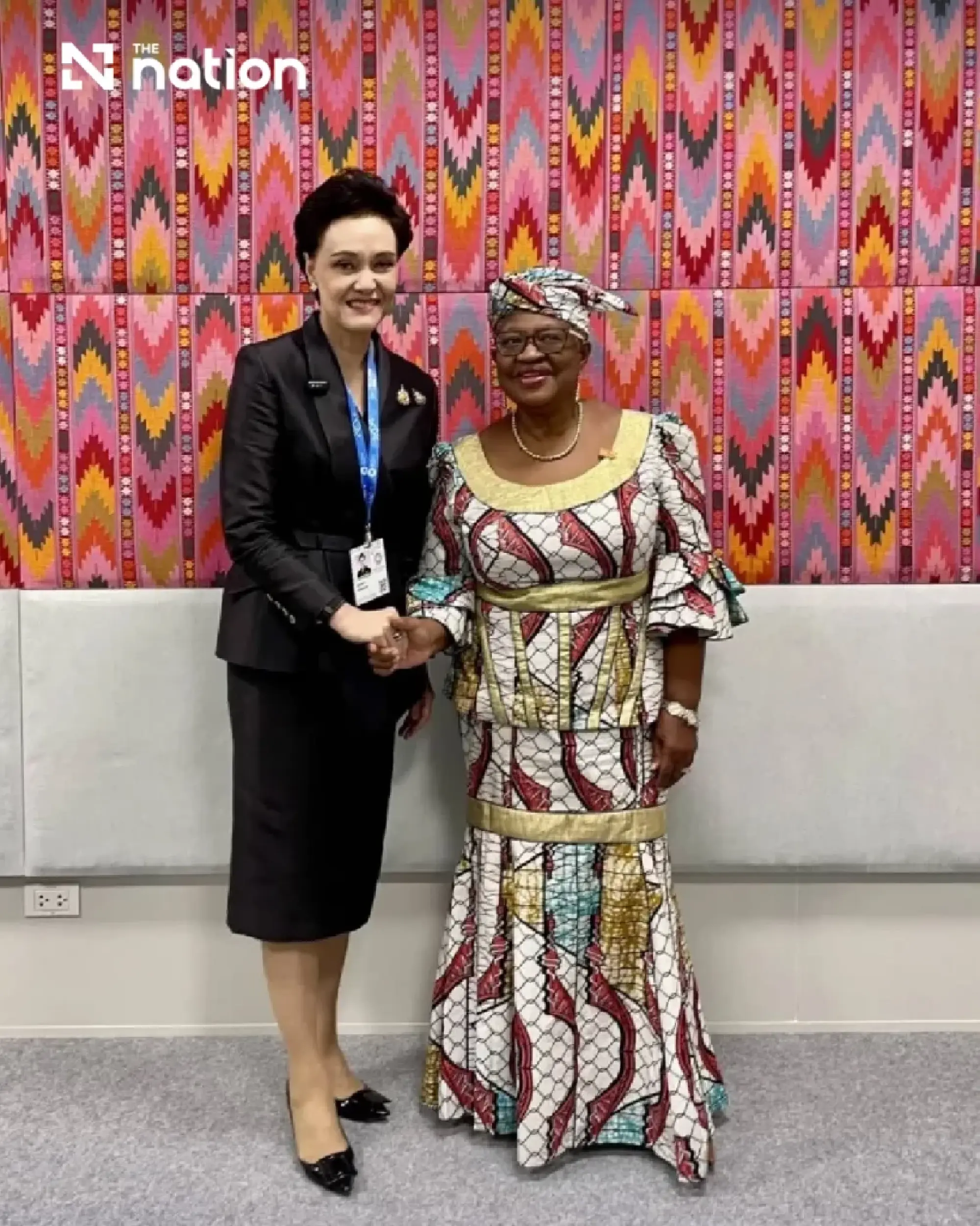 (from left) Suphajee Suthumpun and Dr Ngozi Okonjo-Iweala 