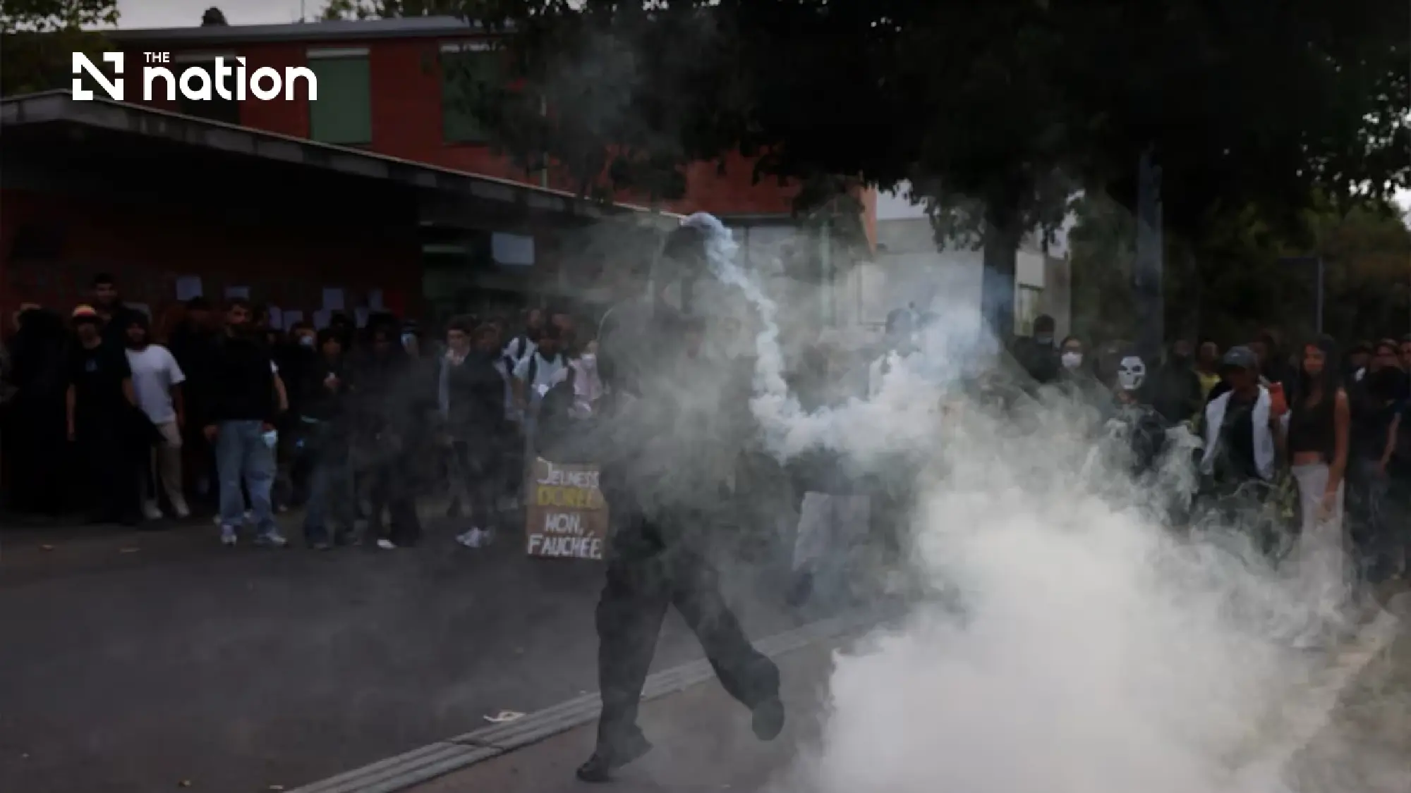 French students clash, over 5,000 arrested as 400 schools shut on October 2