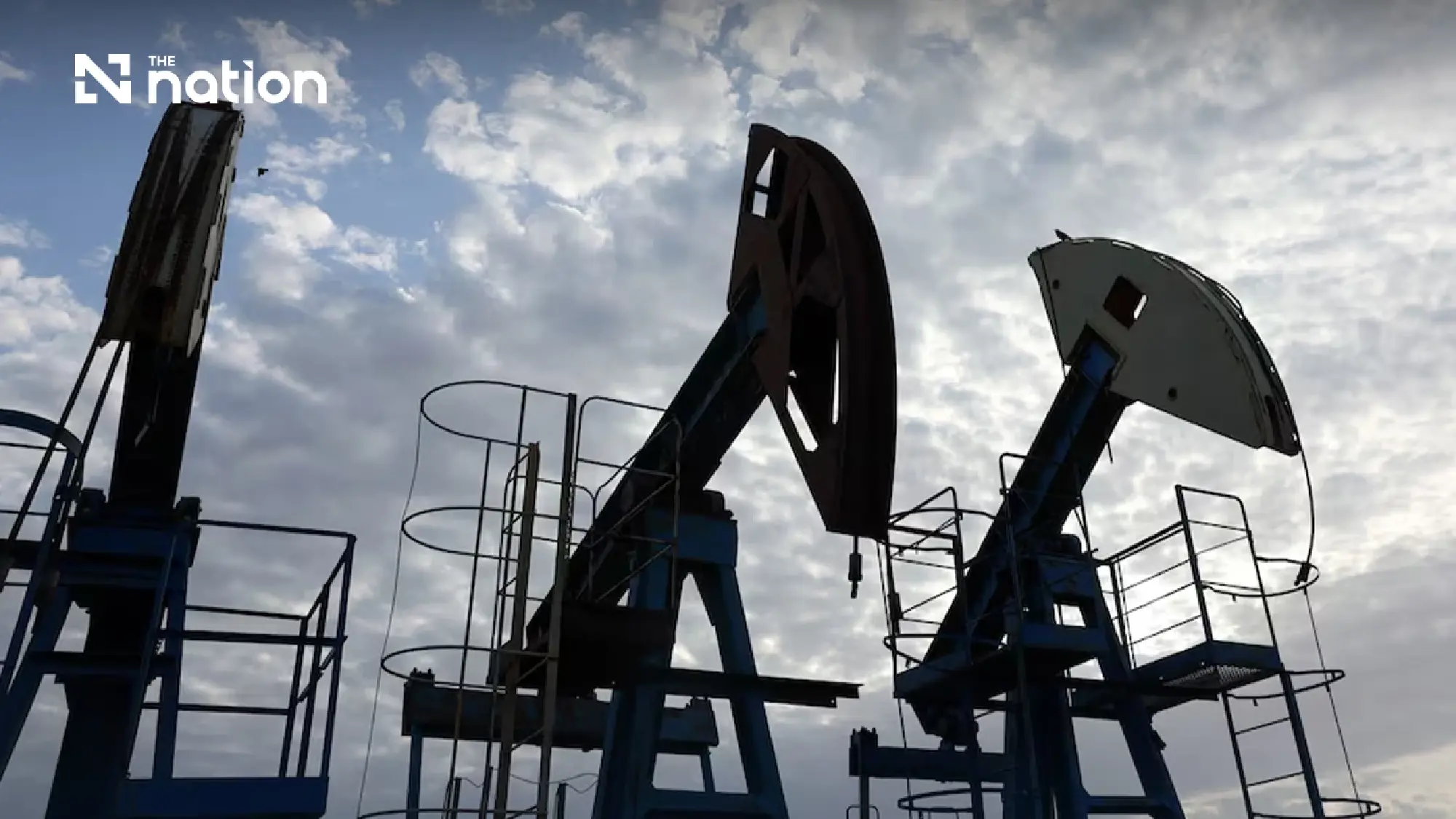 Brent crude settles at $109.55 a barrel on Monday