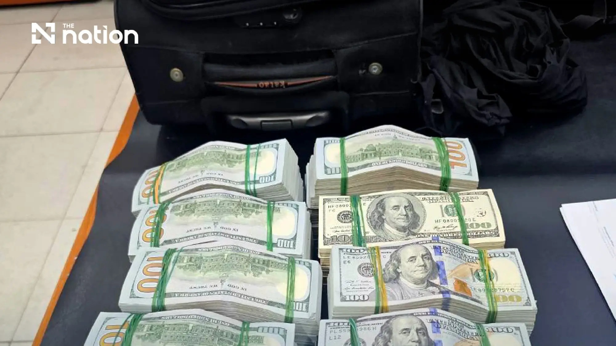 Thai customs arrests 2 foreign passengers with US cash worth over 56m baht