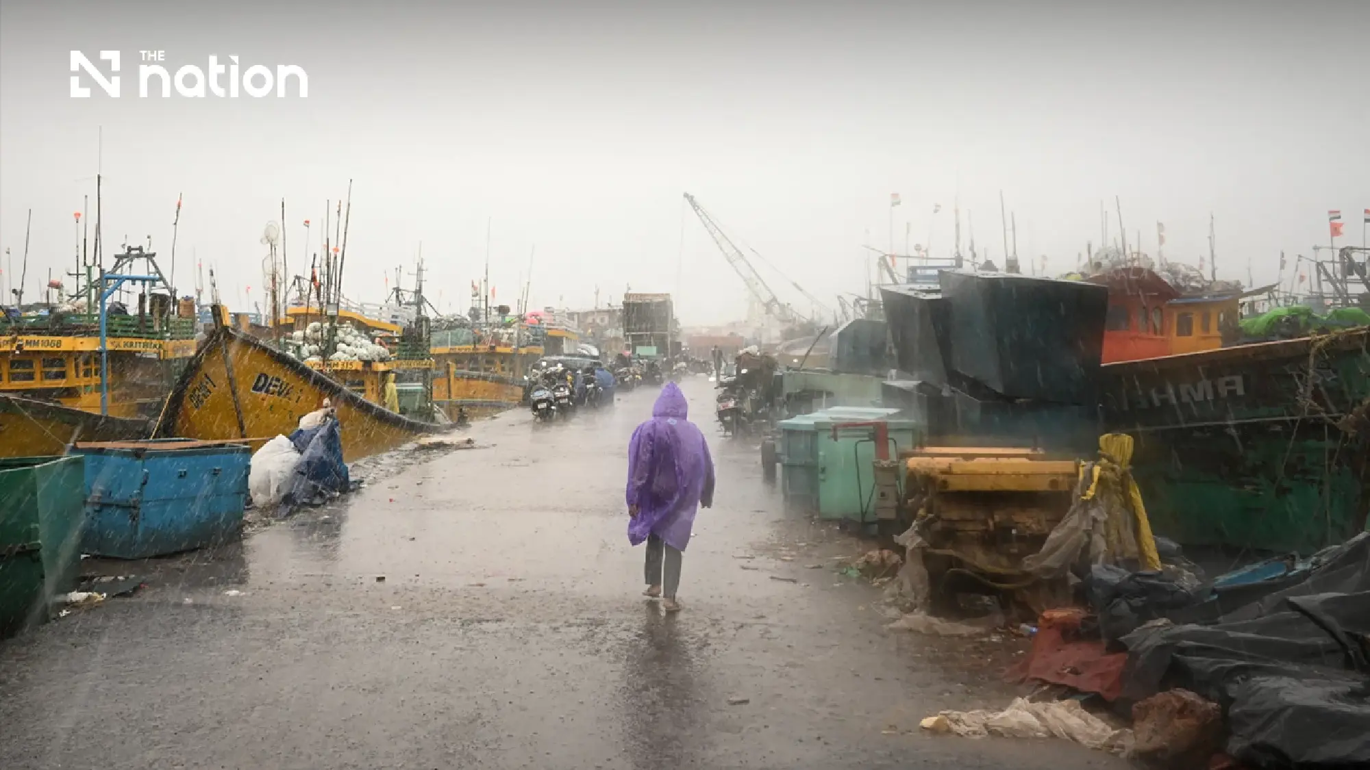 Over 180,000 people evacuated before Cyclone Arnab hits India on October 28