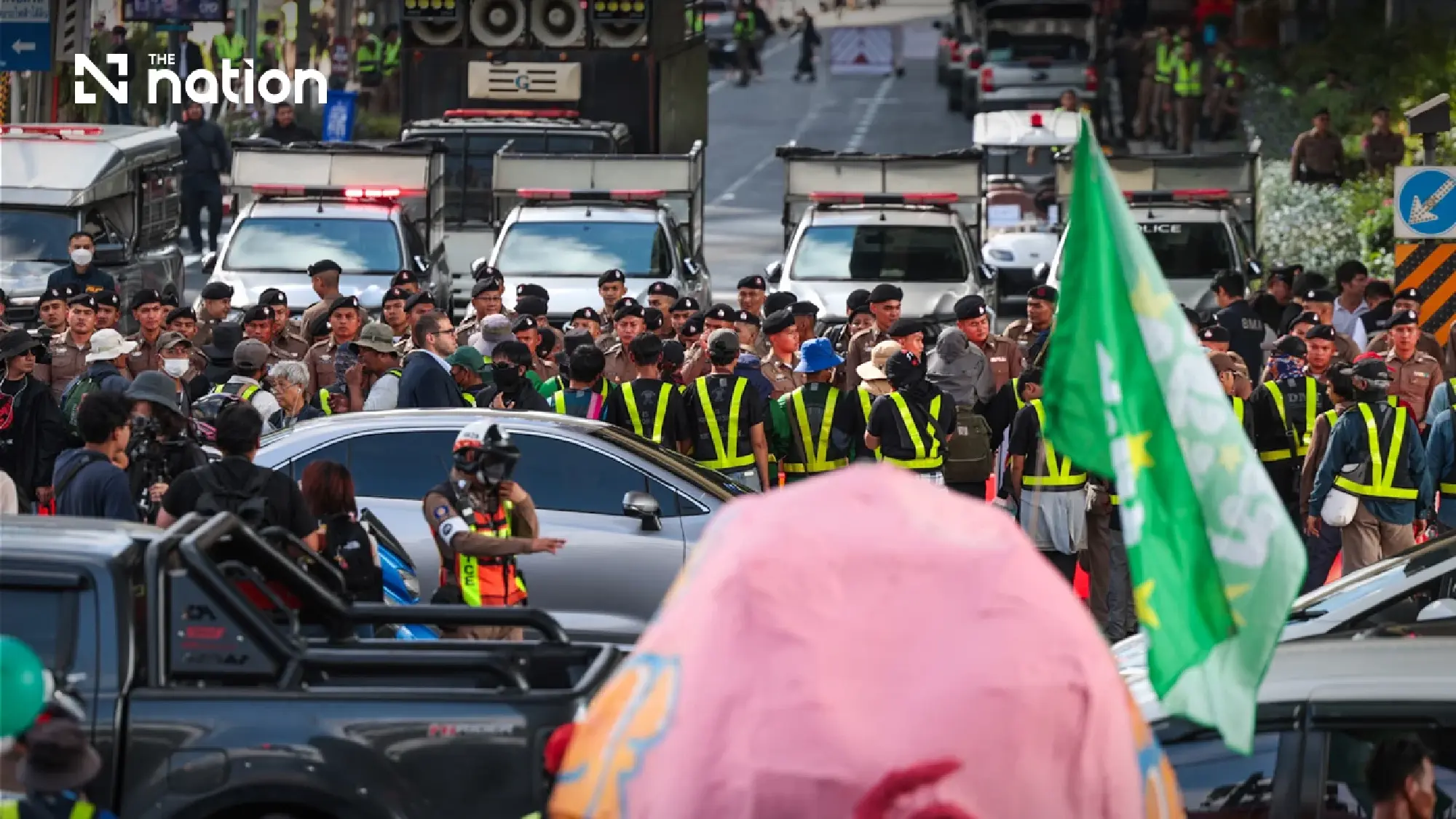 Over 1,000 Thai protesters accuse World Bank and IMF of favouring the rich on October 15
