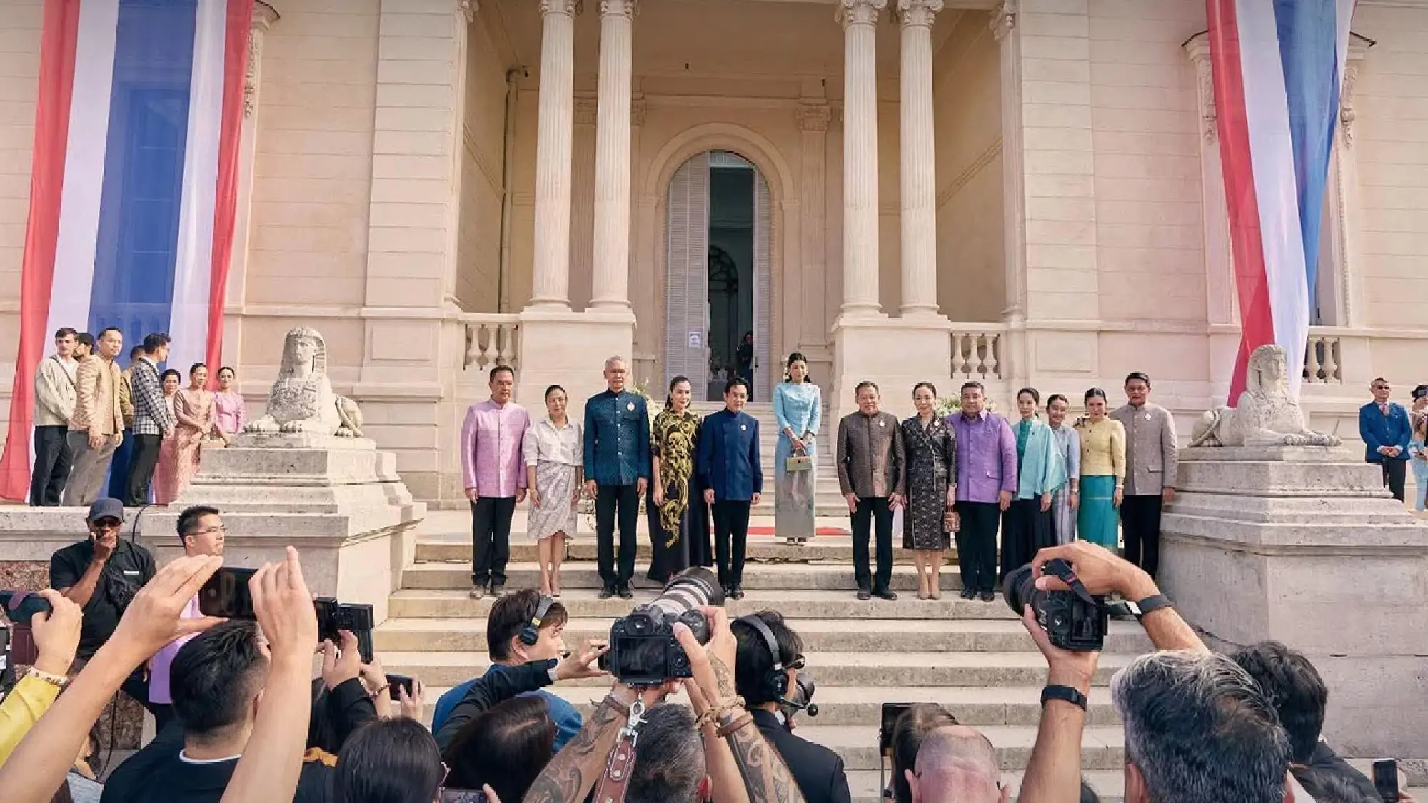 Princess Sirivannavari presides over Thai festival opening in Paris