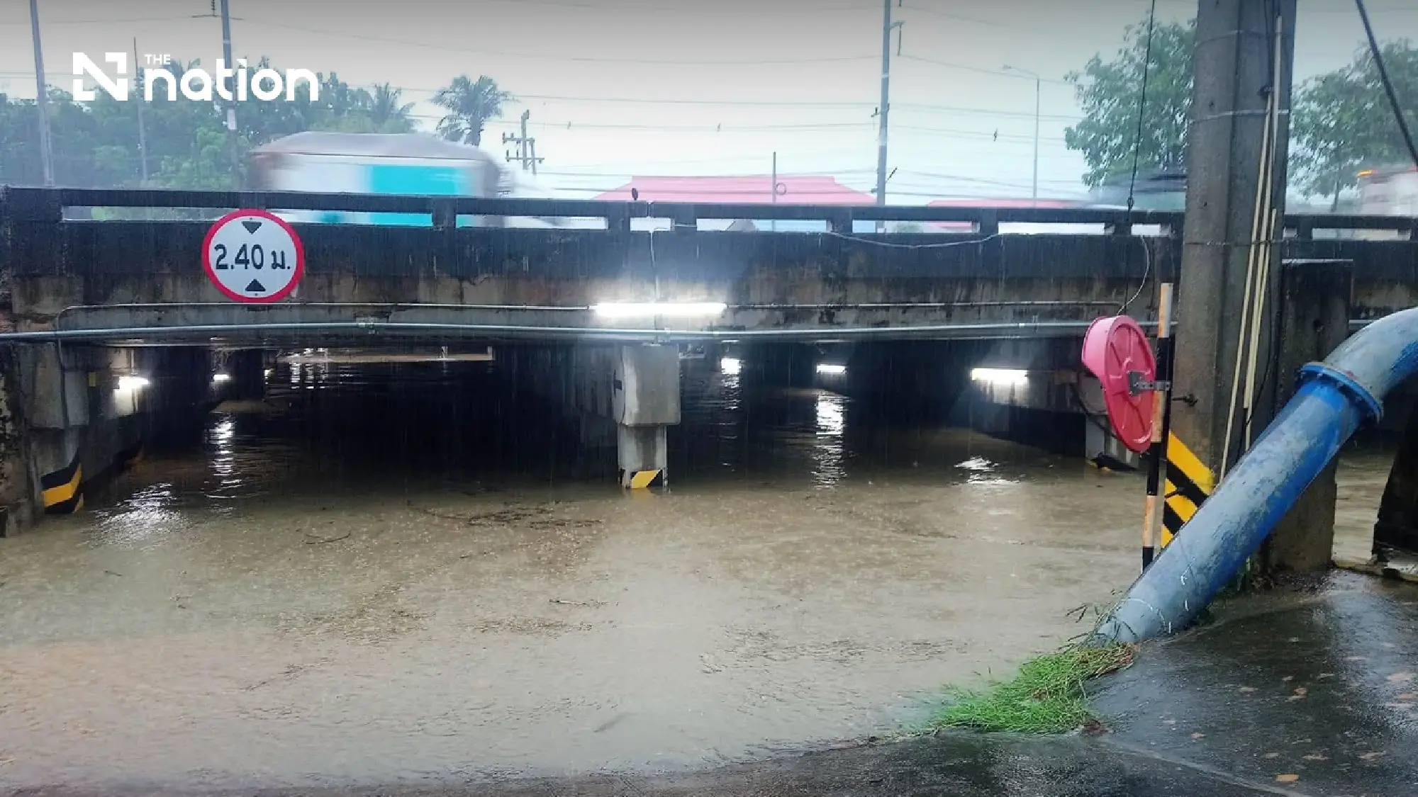 Floods still affect 2.46 million people in 20 provinces and Bangkok as of October 12