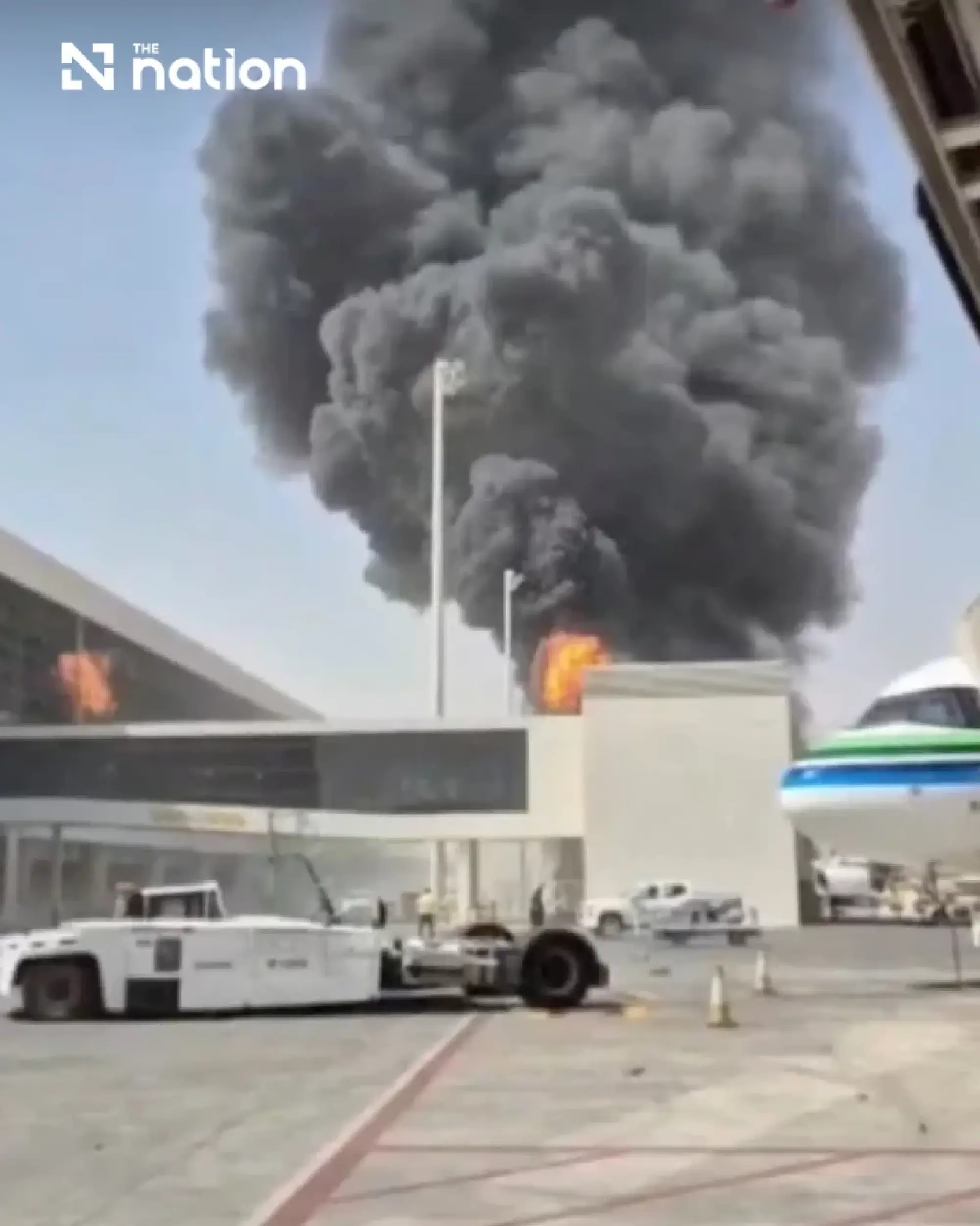 Saudi Arabia airspace warning widened after Houthi airport attacks