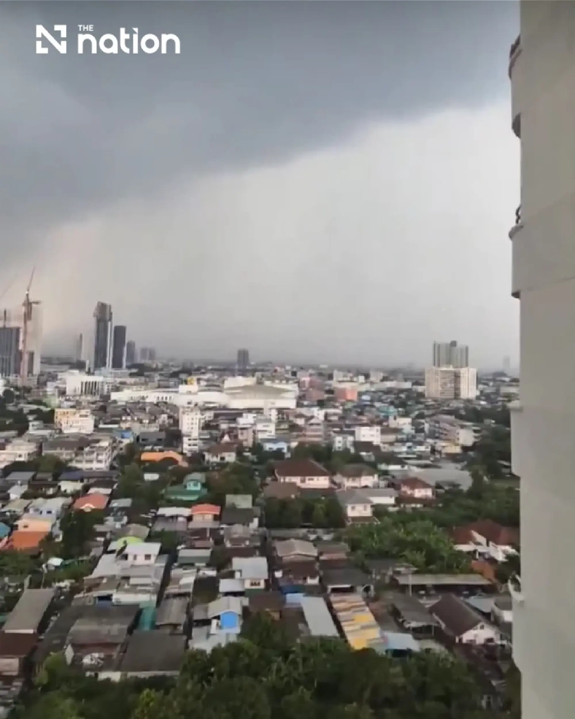 TMD warns of heavy rain, strong winds and lightning in Bangkok