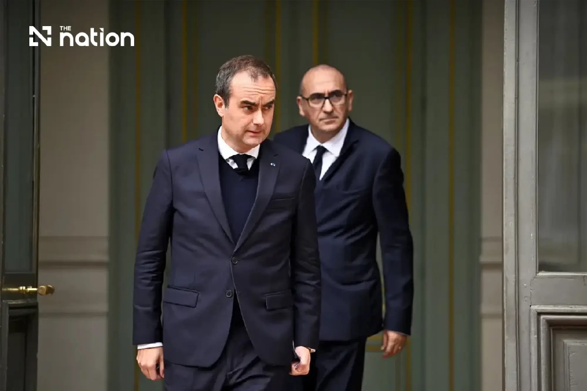 France prepares troop-backed security response to new protests