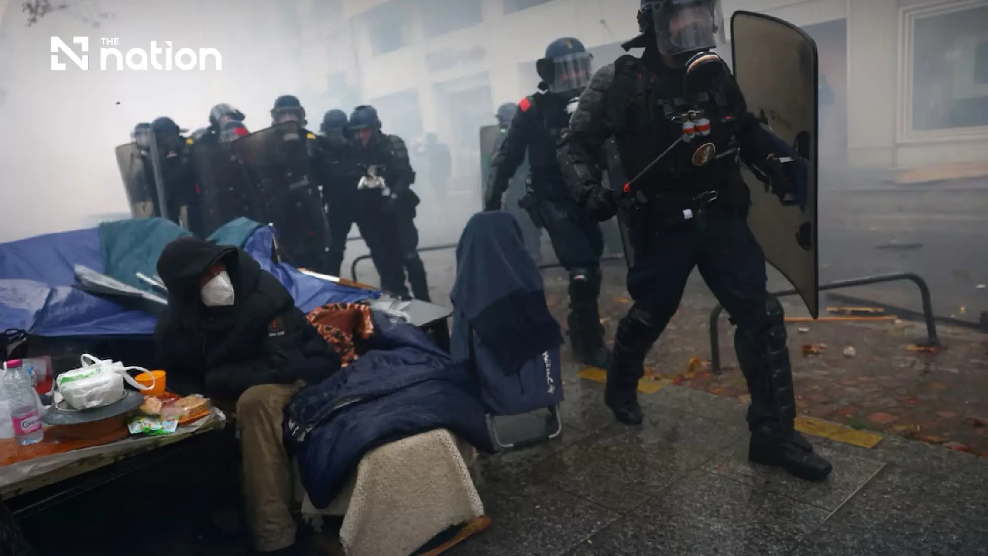France reports 410,000 protesters amid clashes in Paris and Marseille