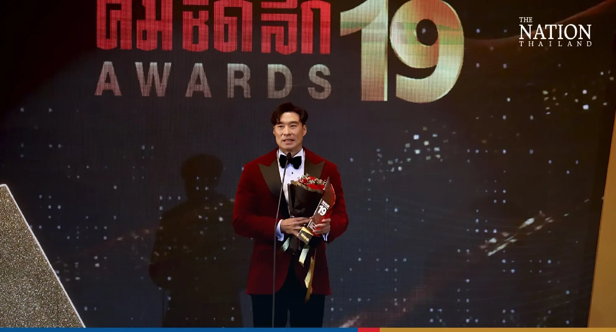 Red carpet takes a Thai twist at annual film, TV and music awards - Photo 10