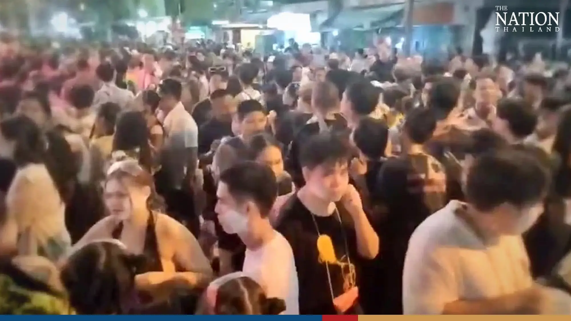 Police stop partygoers entering crowded Khao San on first day of Songkran - Photo 1