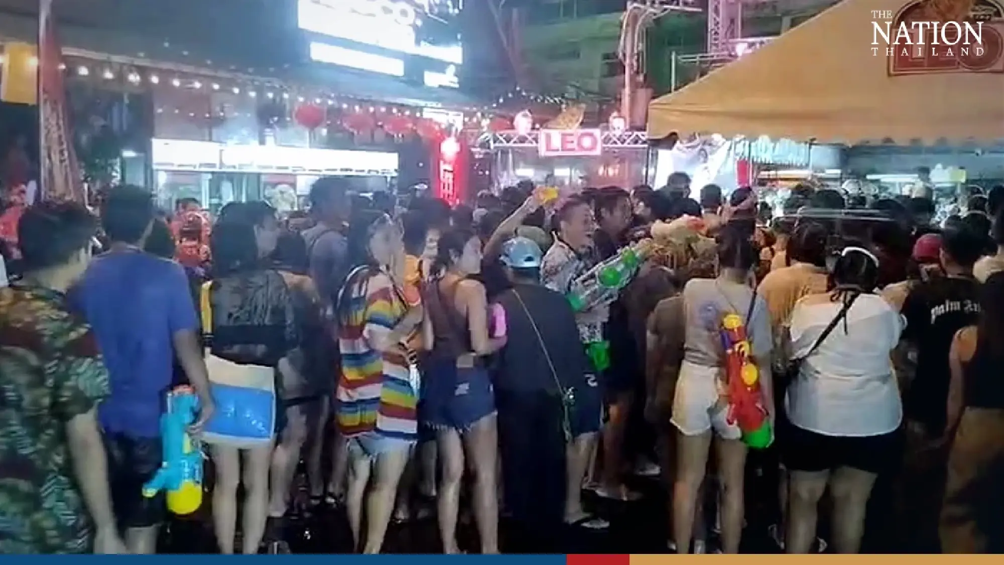Police stop partygoers entering crowded Khao San on first day of Songkran - Photo 2