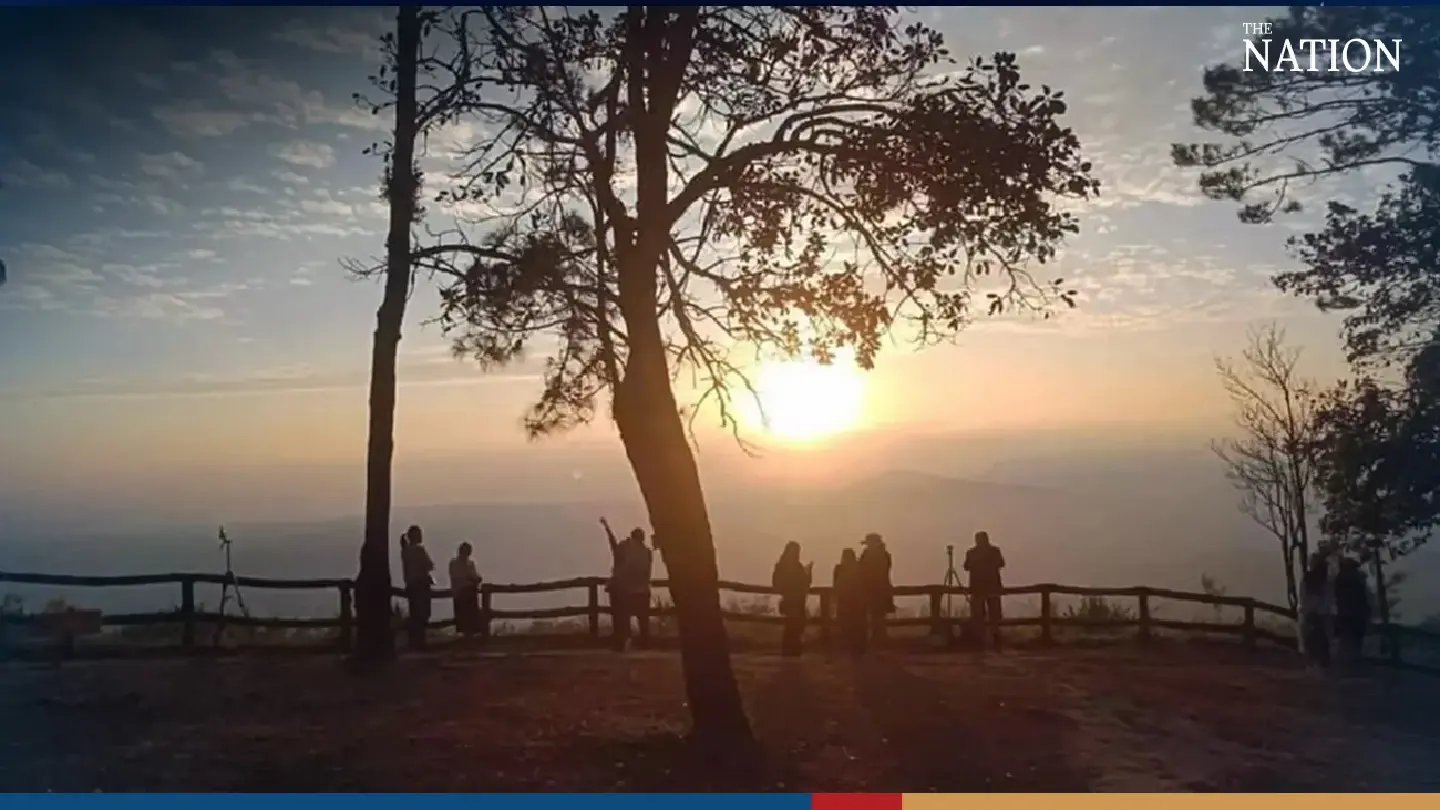 Phu Kradueng National Park closed for four months - Photo 1