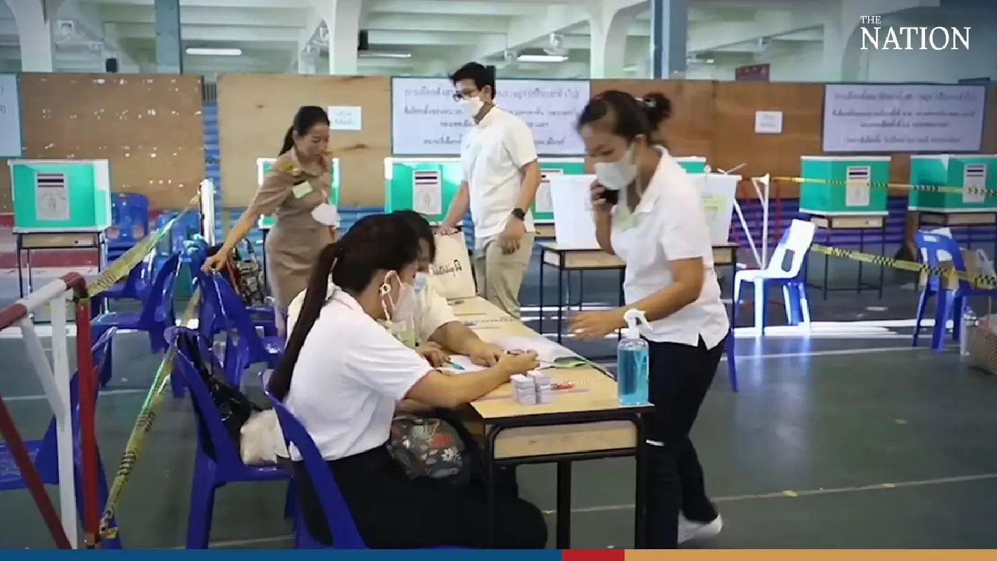 Bangkok voting on Sunday - Photo 2