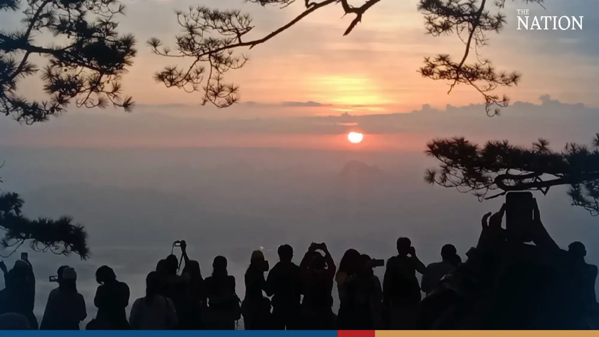 Phu Kradueng National Park closed for four months - Photo 7