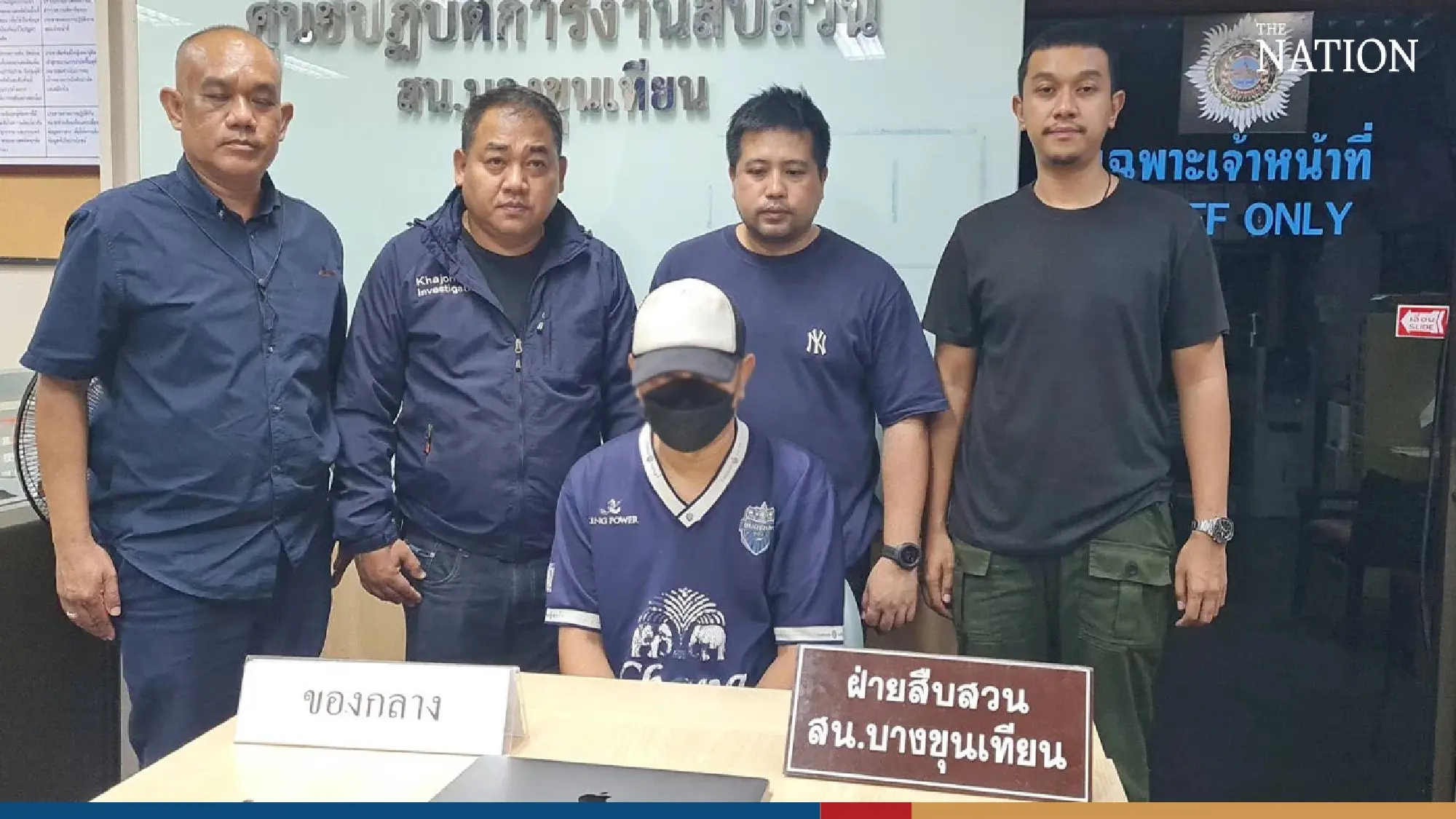 Thai taxi driver steals from Japanese tourist - Photo 6