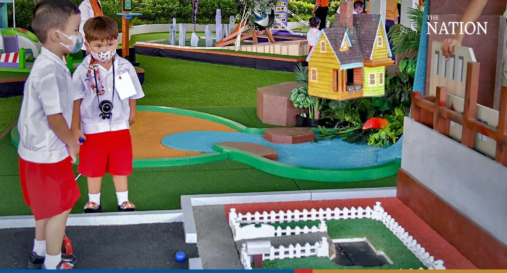 Chadchart visits Disney Village with students - Photo 5