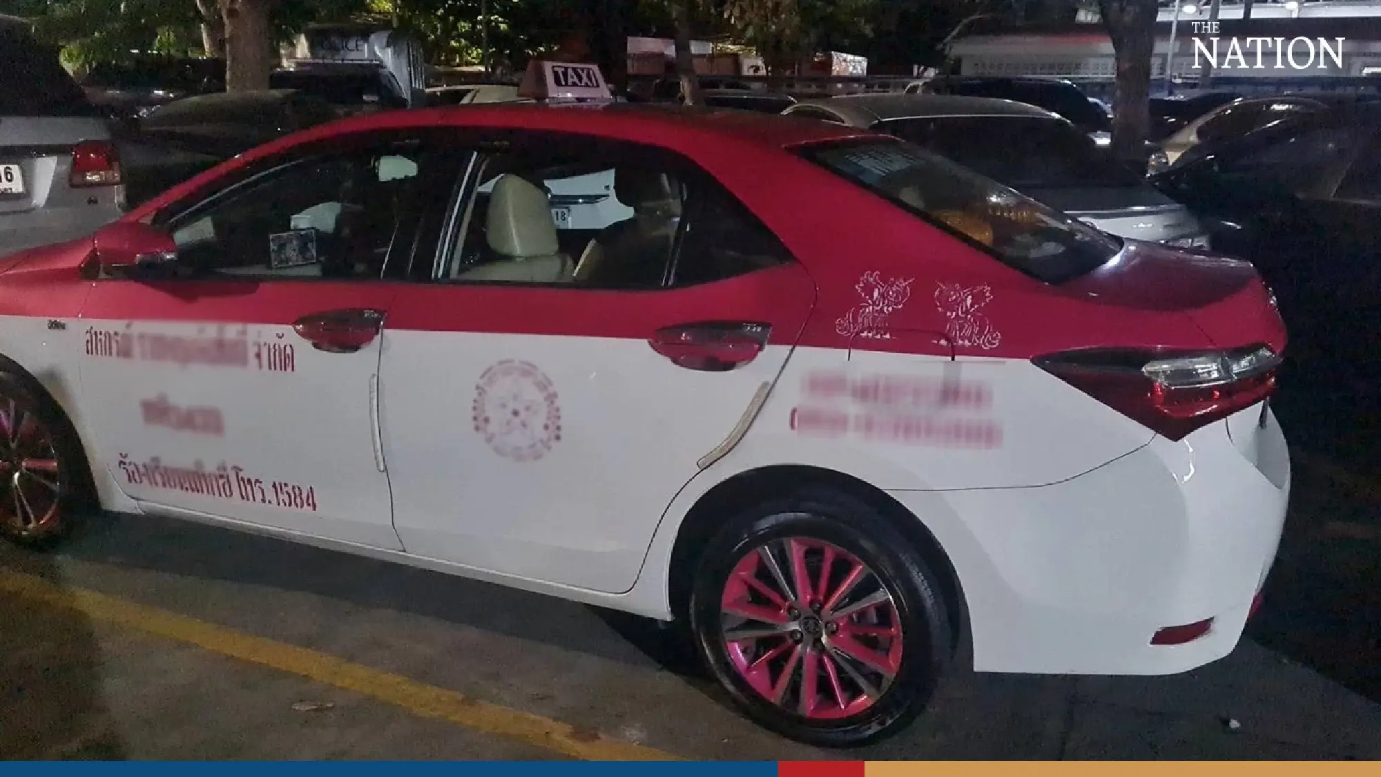 Thai taxi driver steals from Japanese tourist - Photo 5
