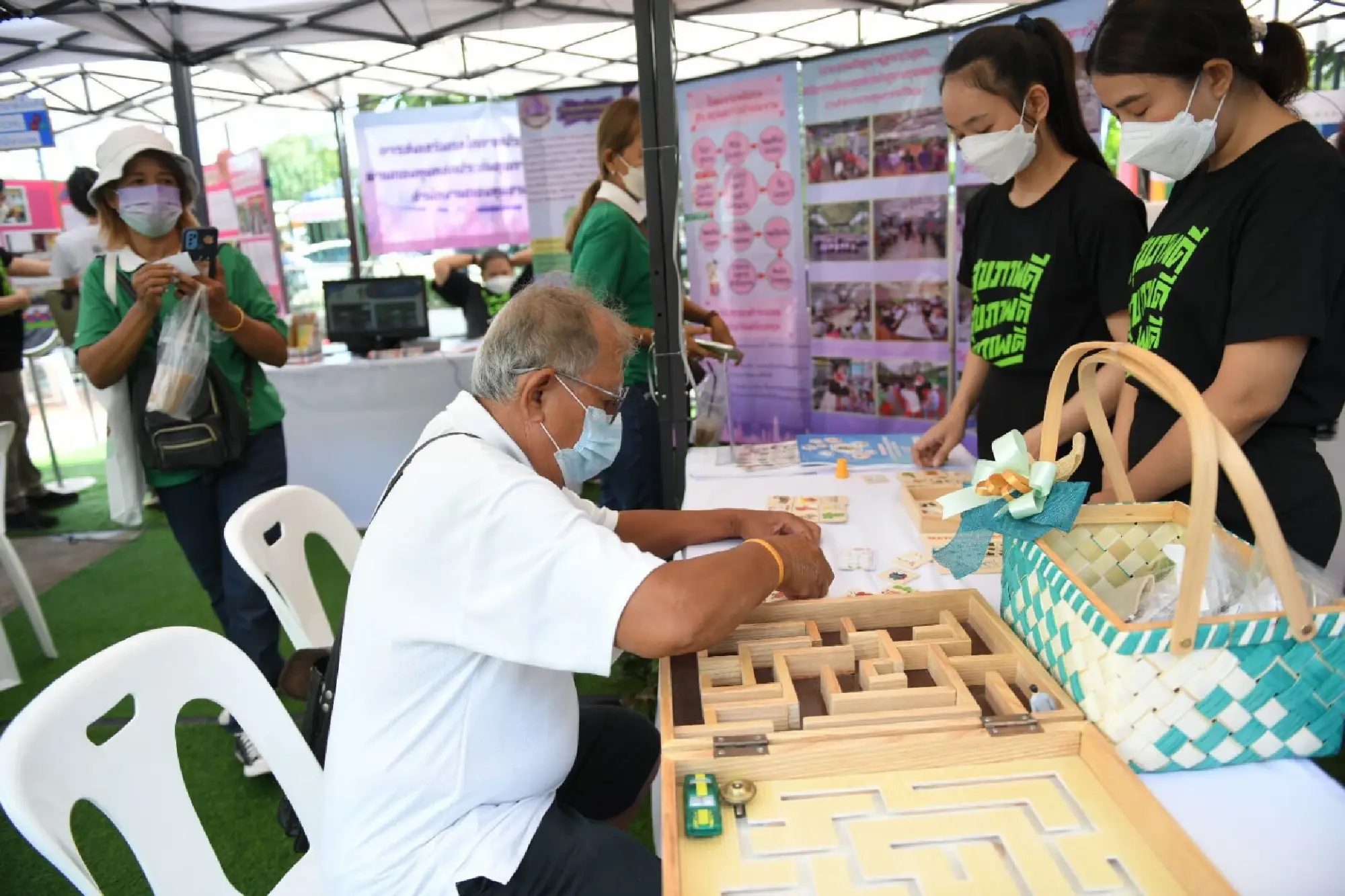 health market - Photo 5