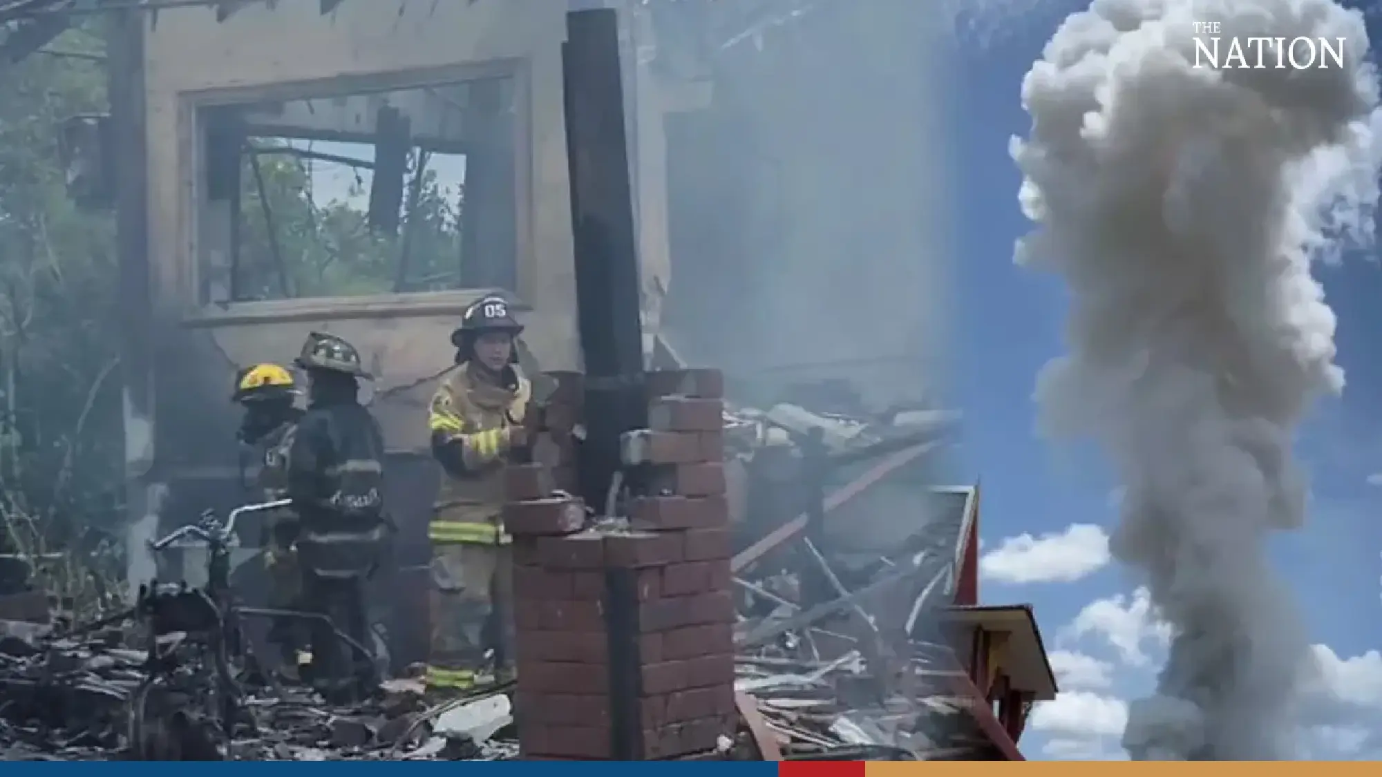 Explosion in Chiang Mai fireworks factory leaves 11 people injured - Photo 4