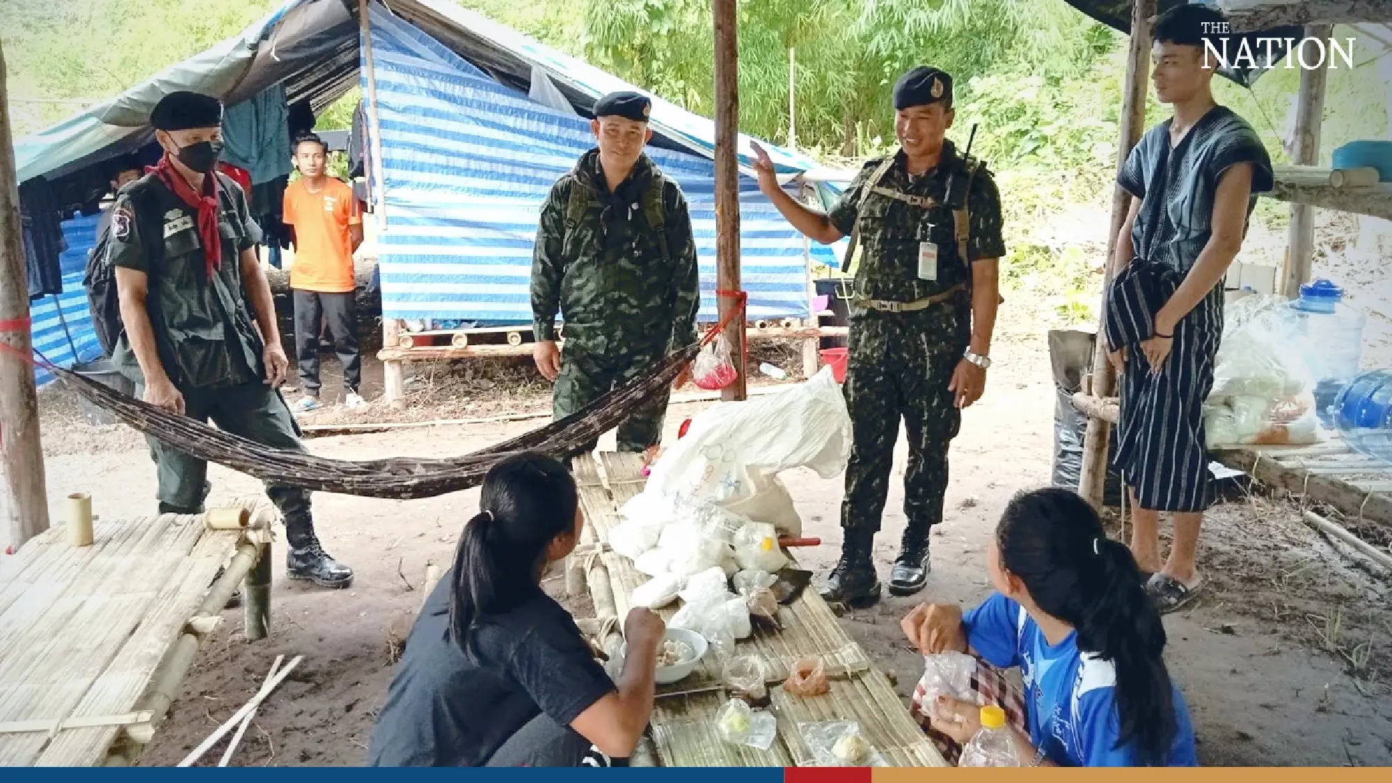 Airstrikes continue in Myanmar's Kayah State on Thai border - Photo 5