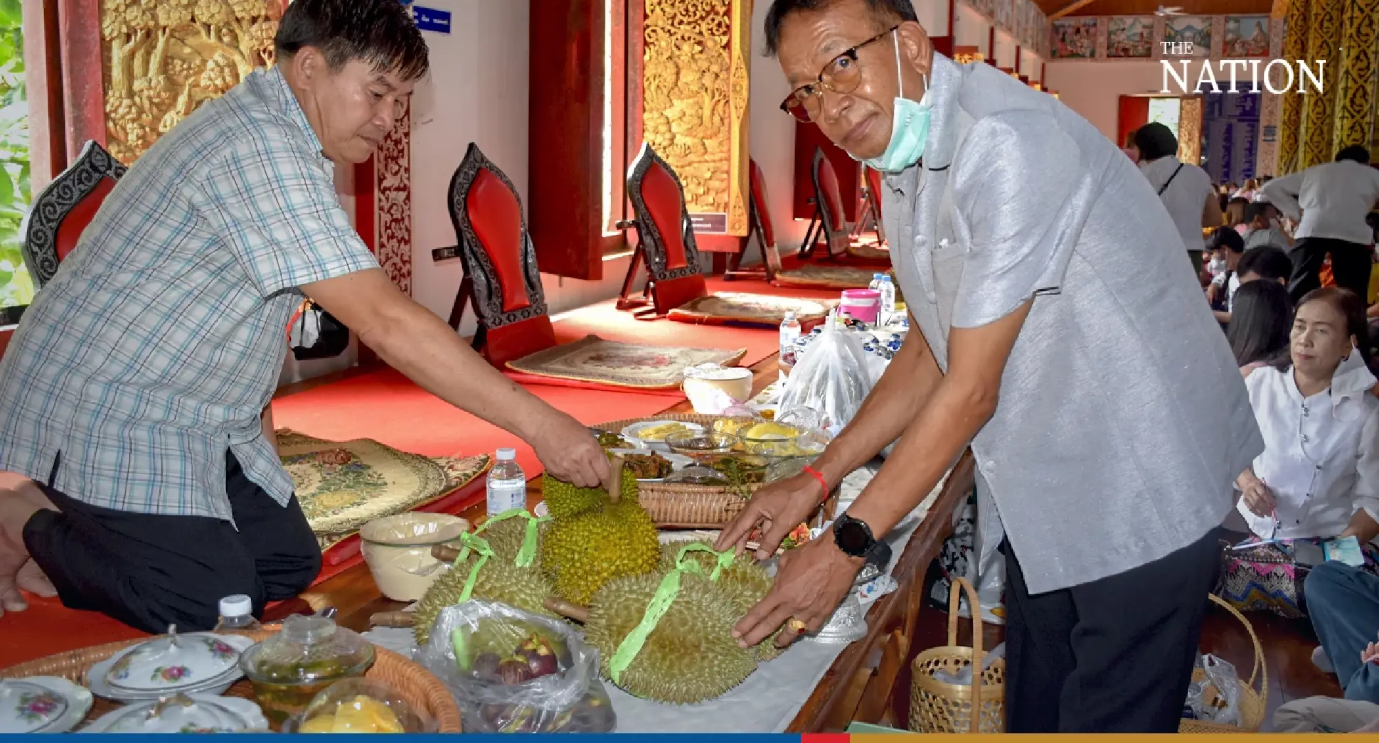 Uttaradit's unique temple tradition — making merit by offering durians - Photo 2