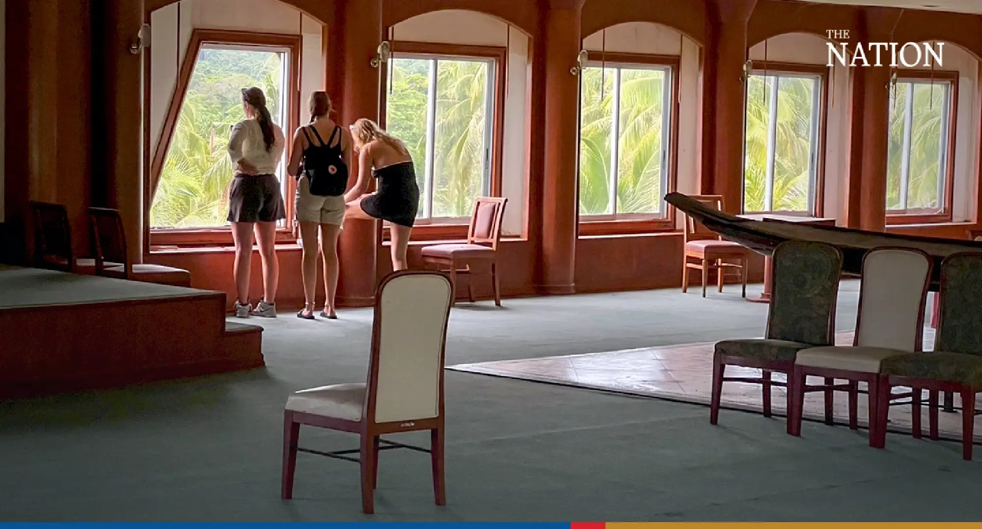 Thailand’s Koh Chang offers “haunted” experience in abandoned ship-hotel - Photo 11