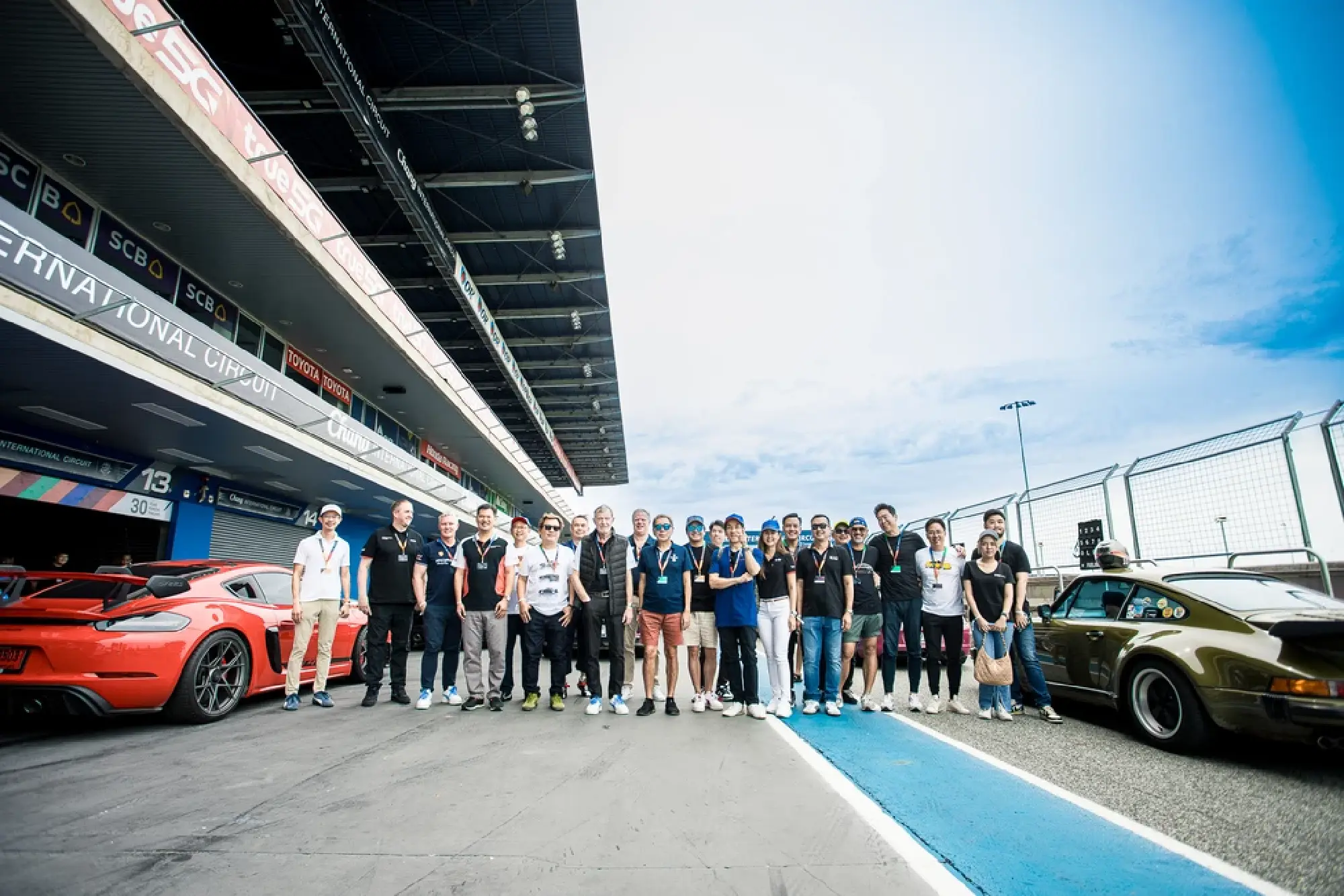 Porsche - Photo 25